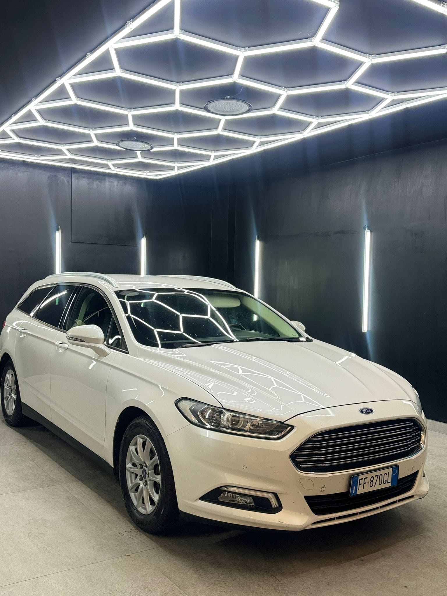 
FORDMondeo 2.0 TDCi 150 CV S&S Powershift SW ST-Line Business2016 full									