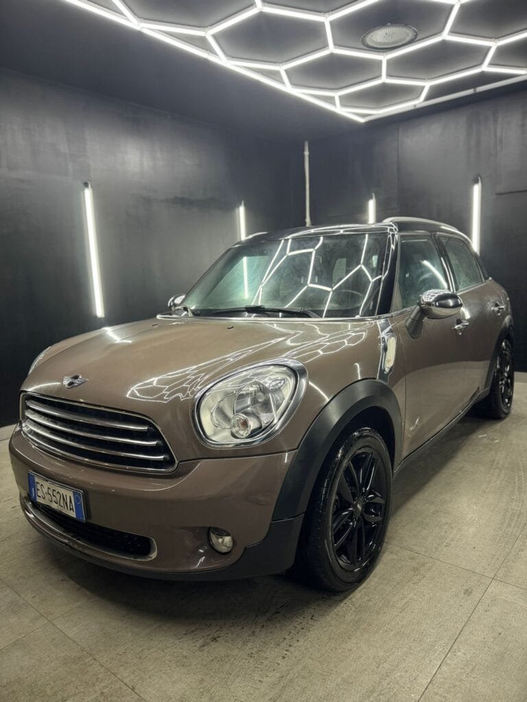 Mini2.0 Cooper D Countryman ALL42013