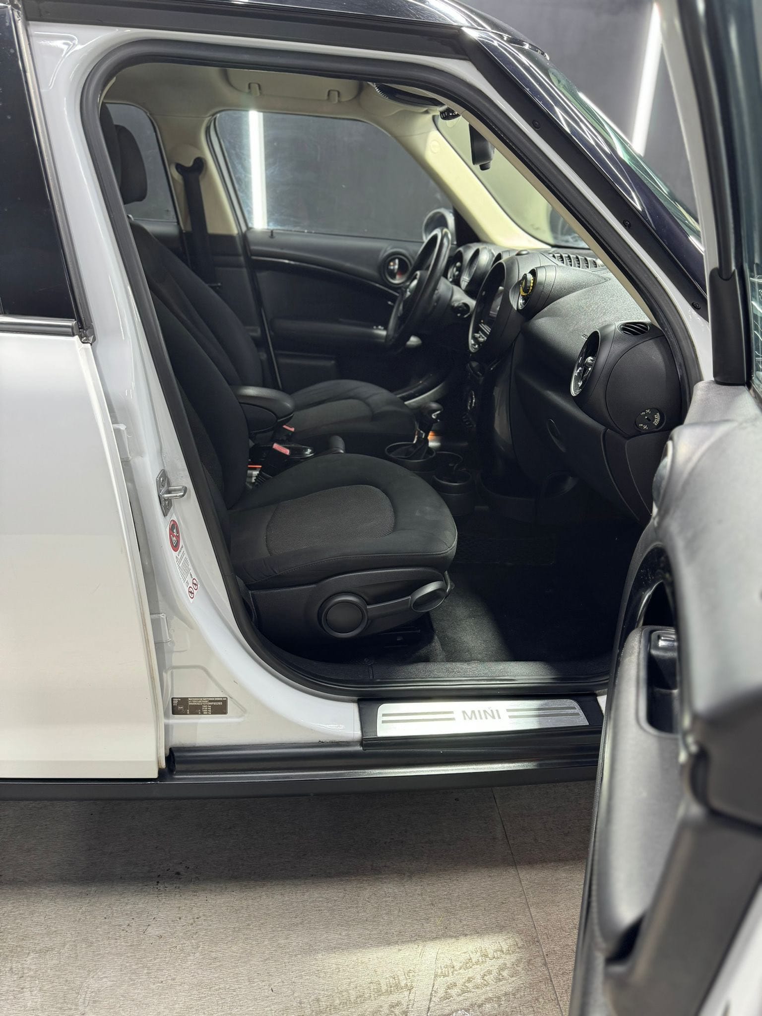 
Mini2.0 Cooper D Countryman2013 full									
