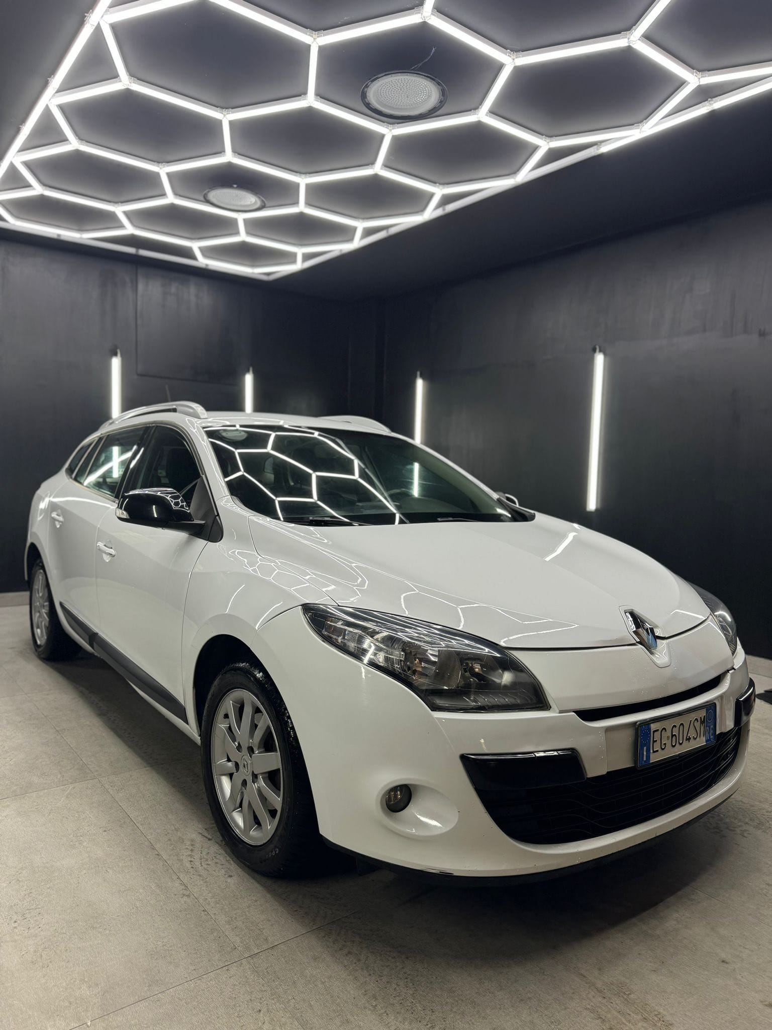 
RENAULTMegane 1.5 dCi 90CV SporTour Attractive2011 full									