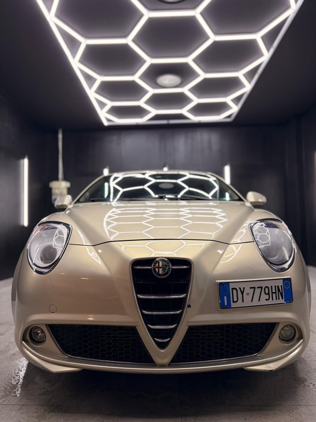 
ALFA ROMEOMiTo 1.4 T 155 CV Distinctive Sport Pack2009 full									
