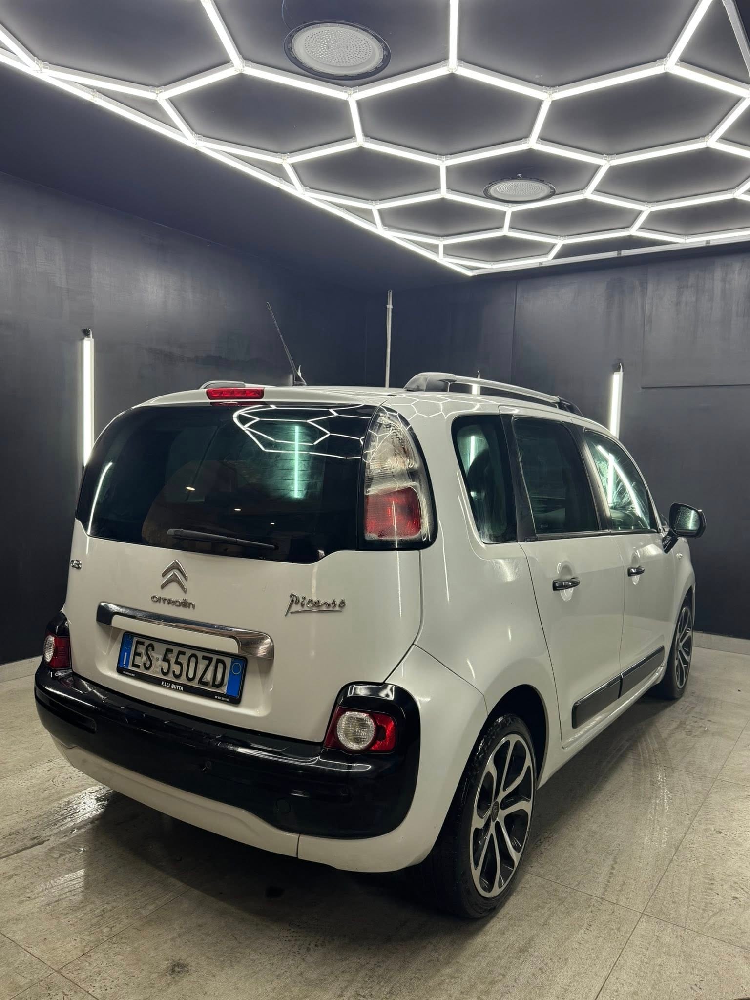 
CITROENC3 Picasso 1.6 HDi 90 Exclusive Limited 22013 full									