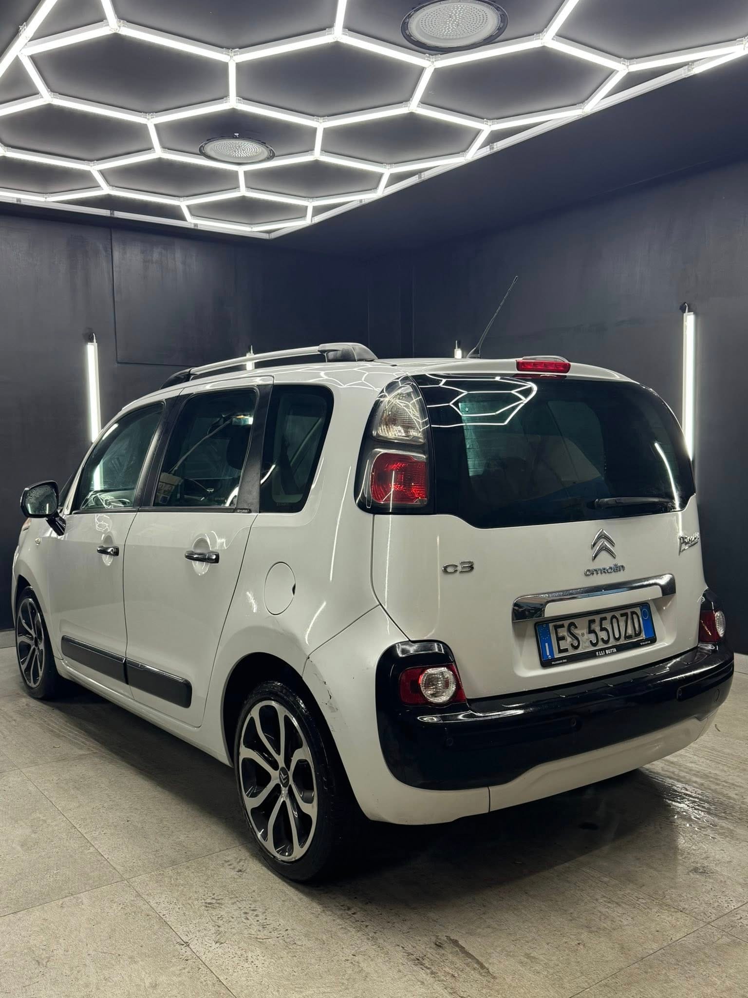 
CITROENC3 Picasso 1.6 HDi 90 Exclusive Limited 22013 full									