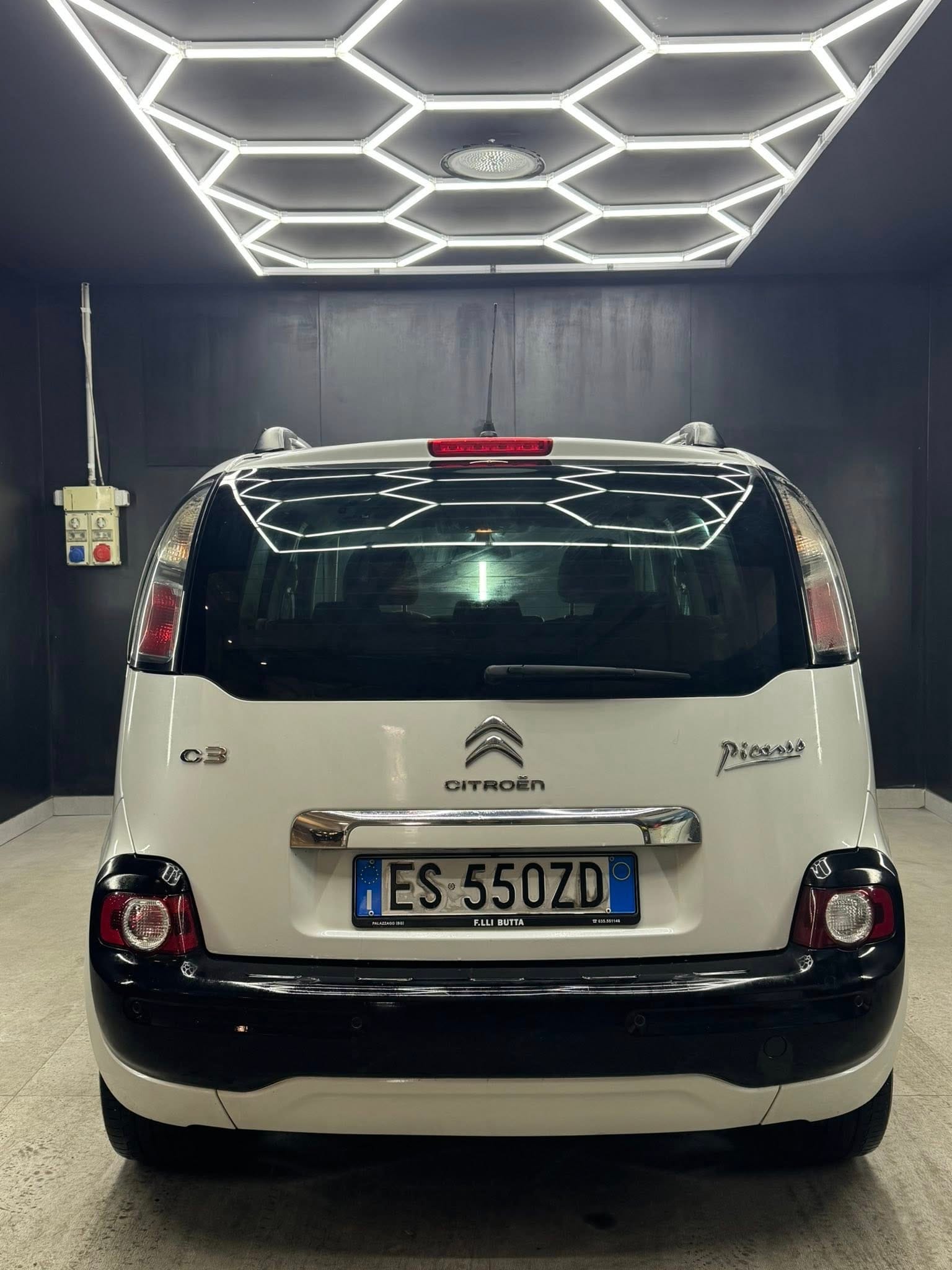 
CITROENC3 Picasso 1.6 HDi 90 Exclusive Limited 22013 full									