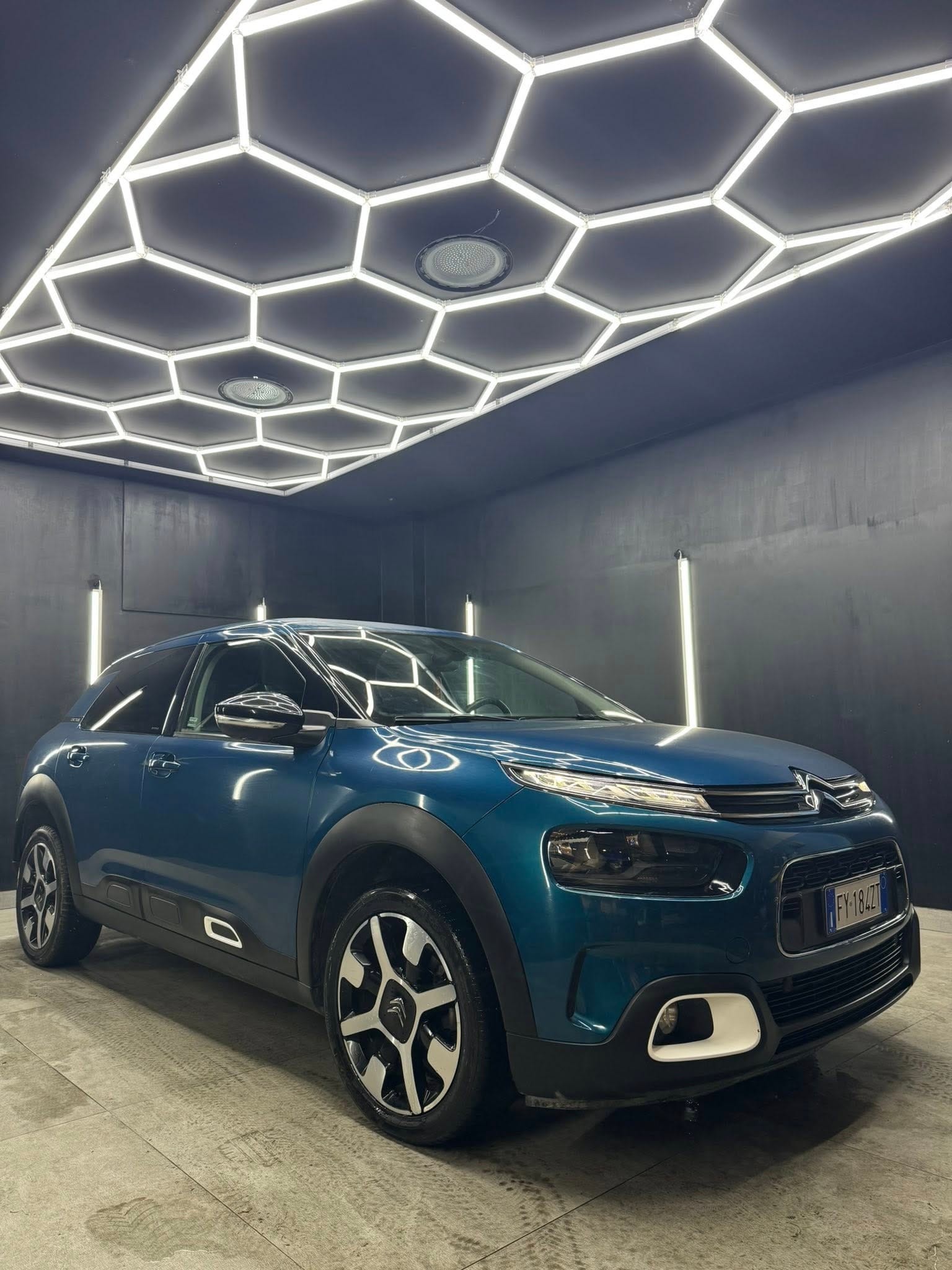 
CITROENC4 Cactus PureTech 110 S&S Origins2019 full									