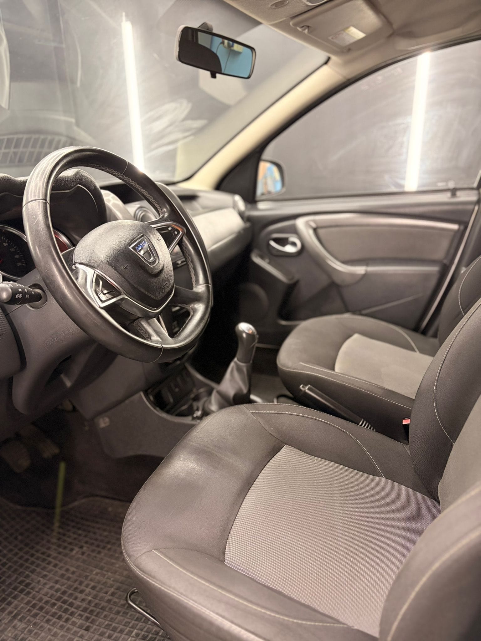 
DACIADuster 1.6 Laureate Gpl 4×2 S&S2017 full									
