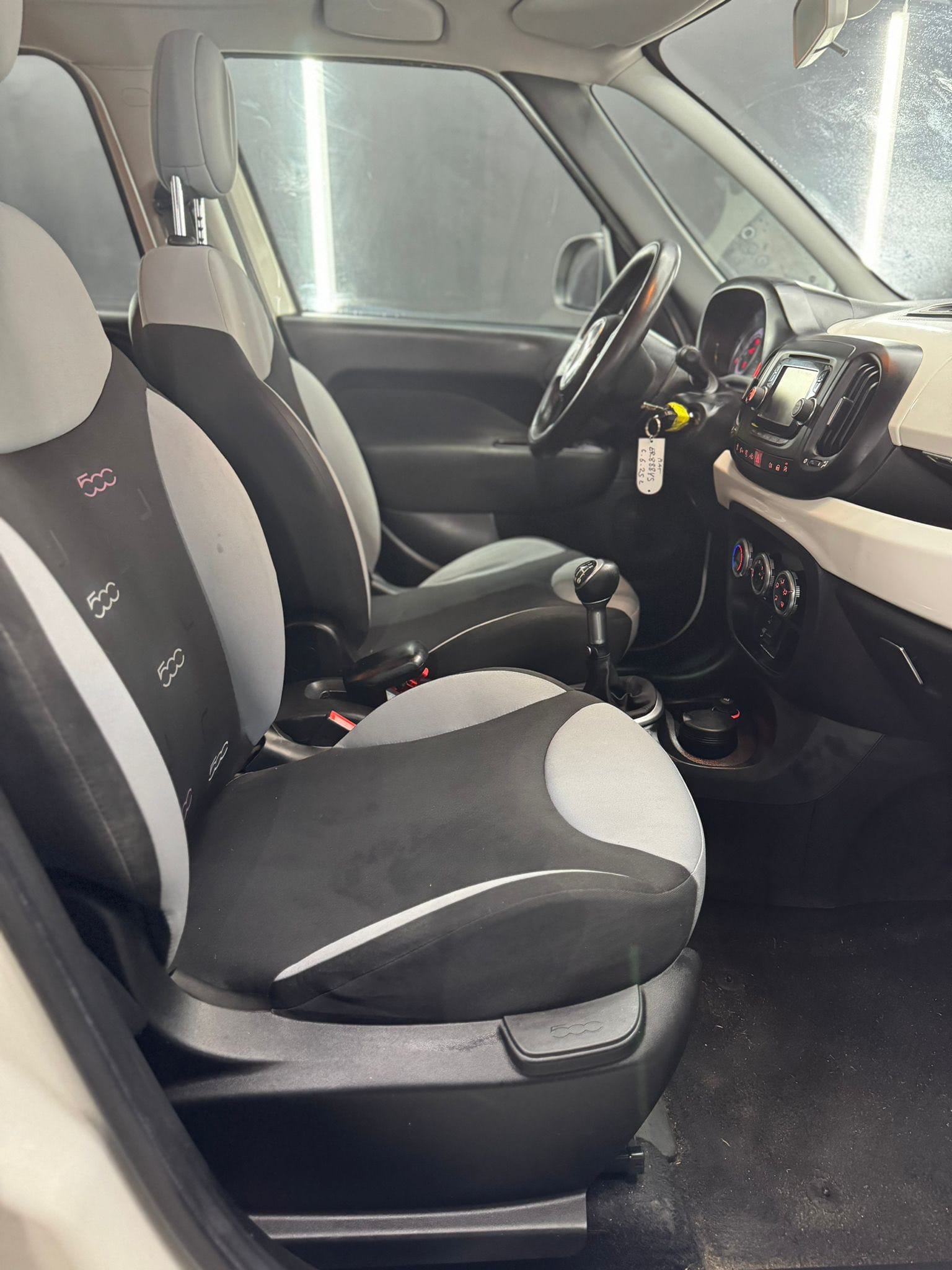 
FIAT500L 1.3 Multijet 85 CV Lounge2013 full									