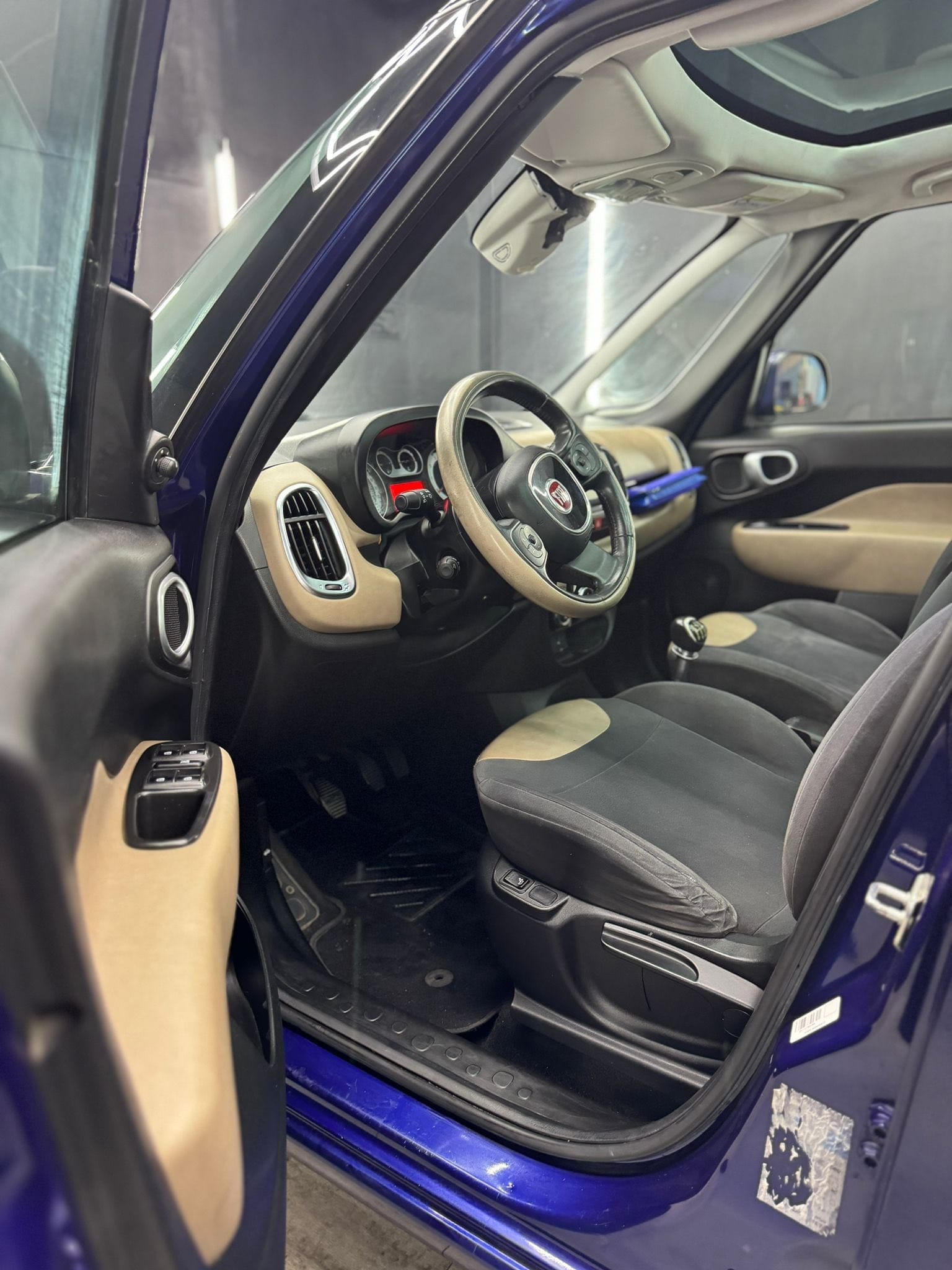 
FIAT500L Turbo Natural Power Lounge2015 full									
