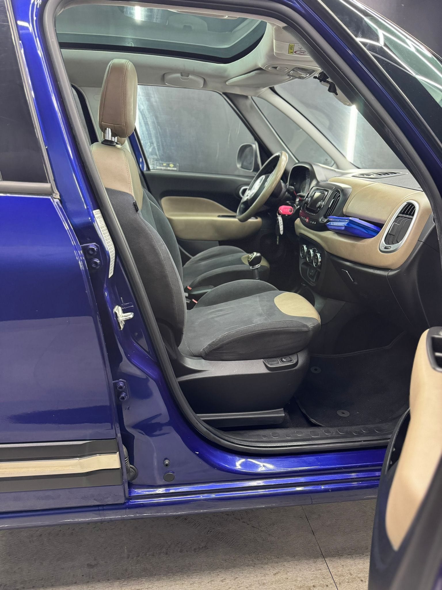 
FIAT500L Turbo Natural Power Lounge2015 full									