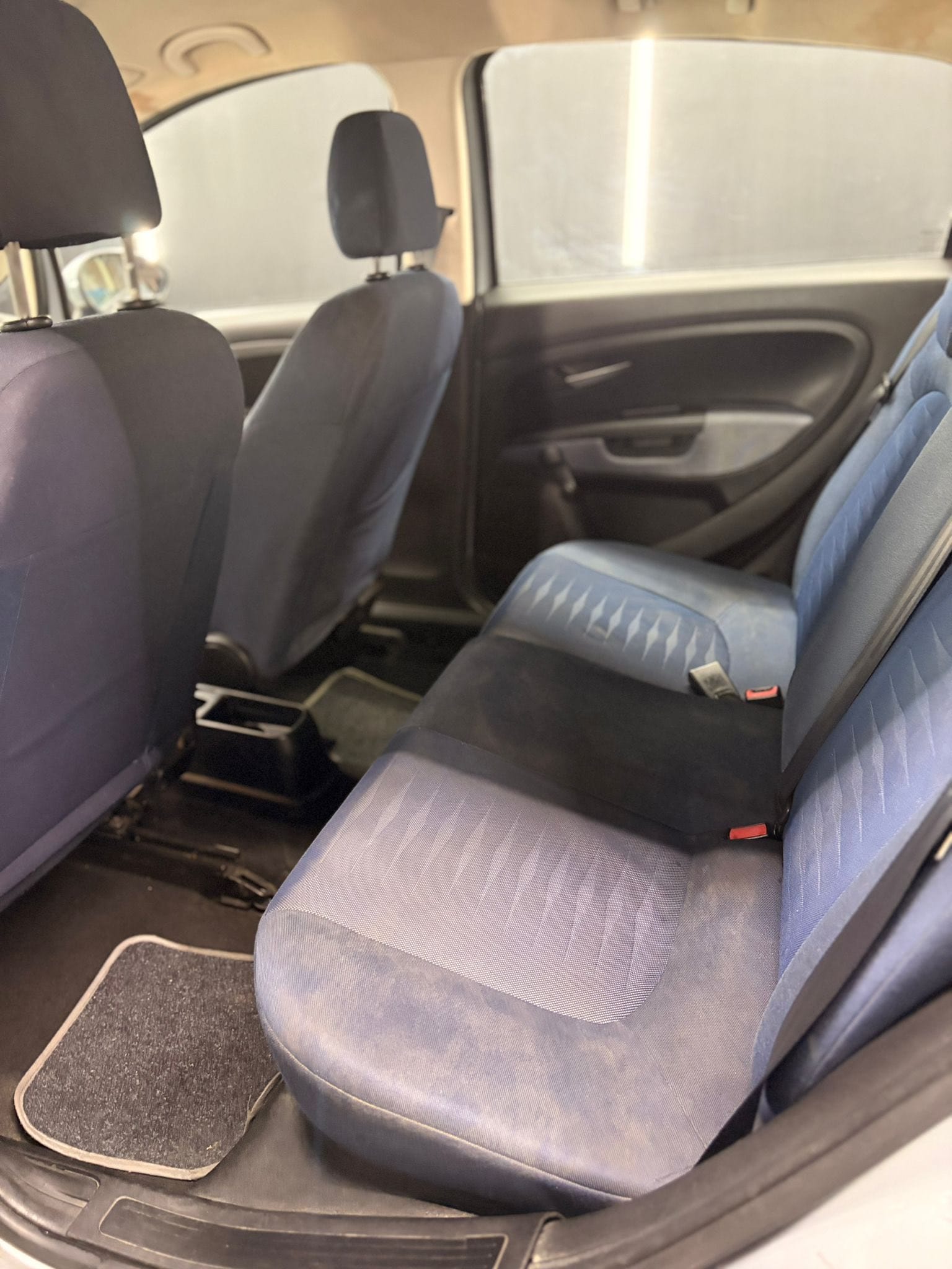 
FIATGrande Punto 1.4 GPL 5p Dynamic2009 full									