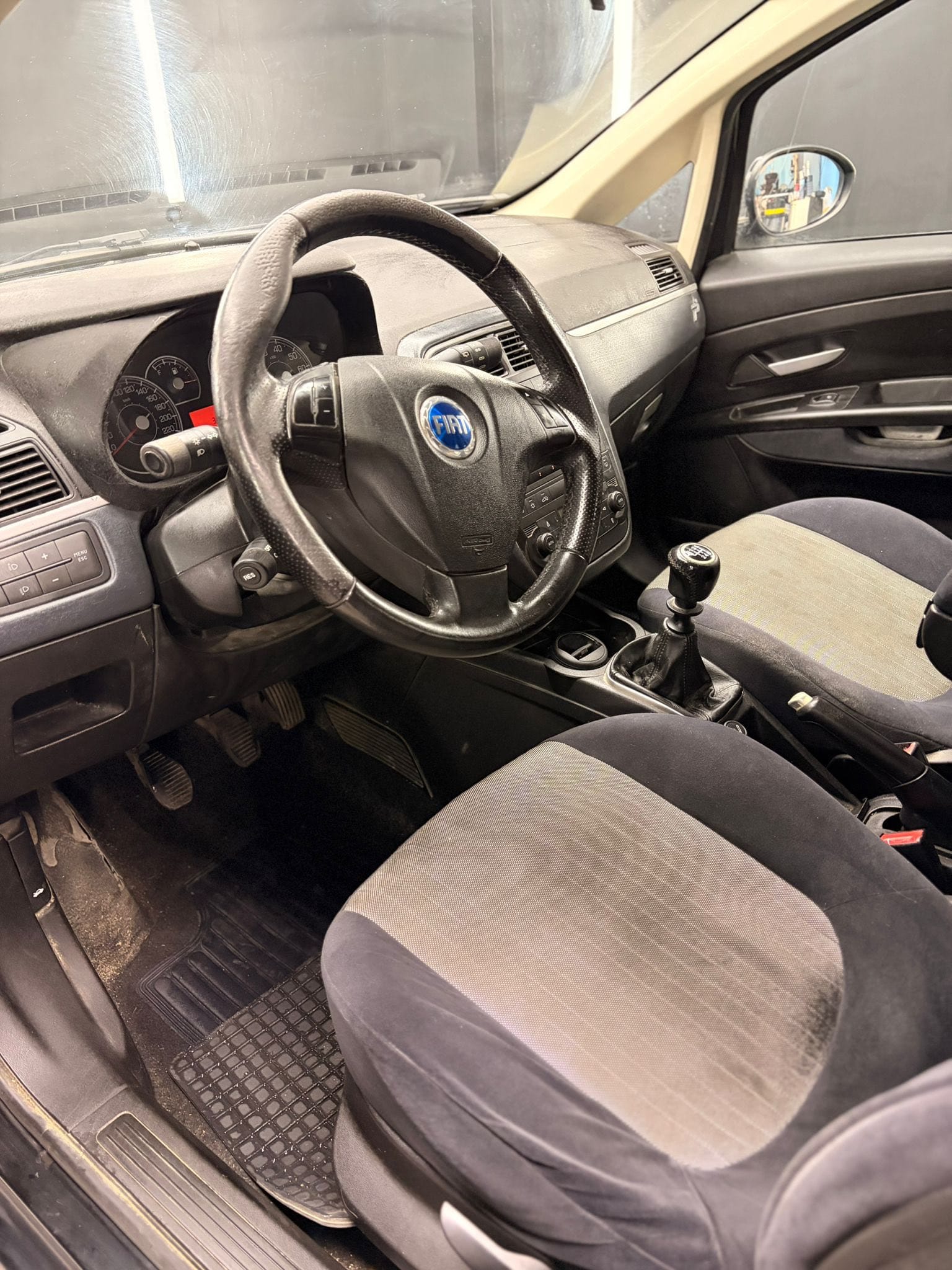 
FIATGrande Punto 1.9 MJT 120 CV 5p Emotion full									