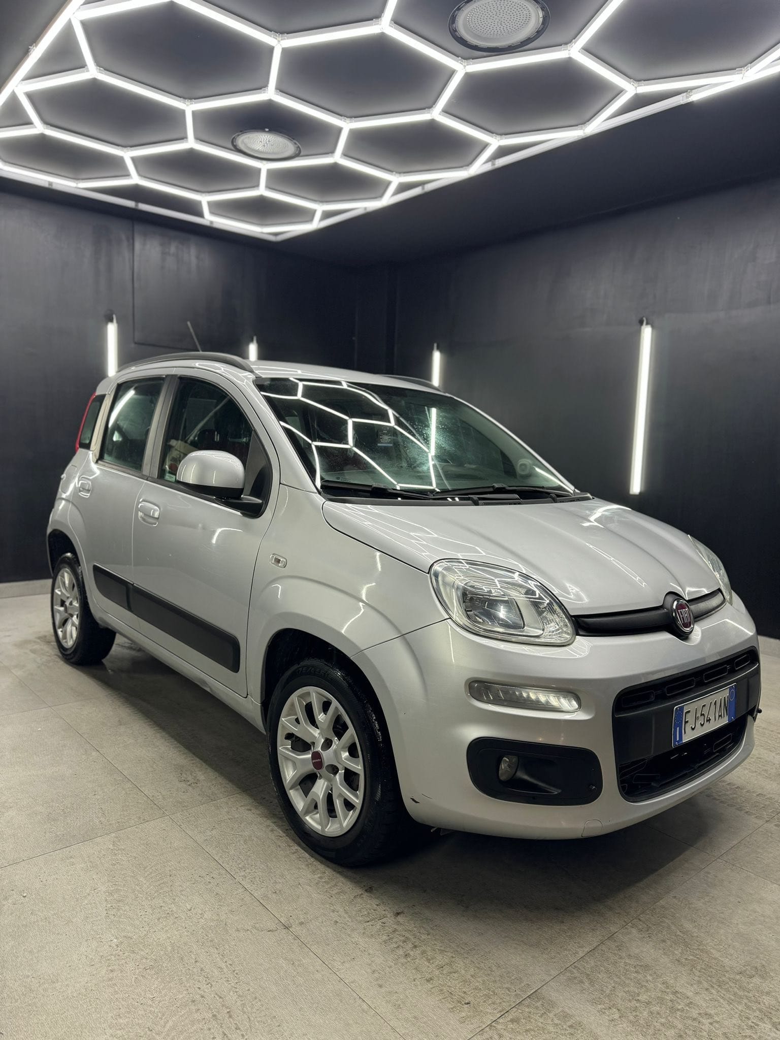 
PANDA 0.9 TwinAir Turbo Natural Power Lounge2017 full									