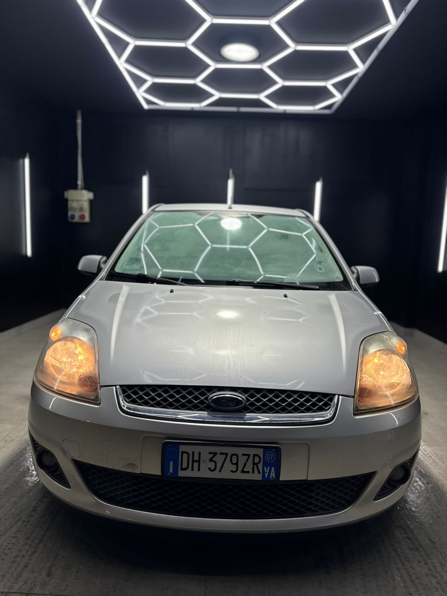 
FORDFIESTA 1.2 16V 5P Ghia2007 full									