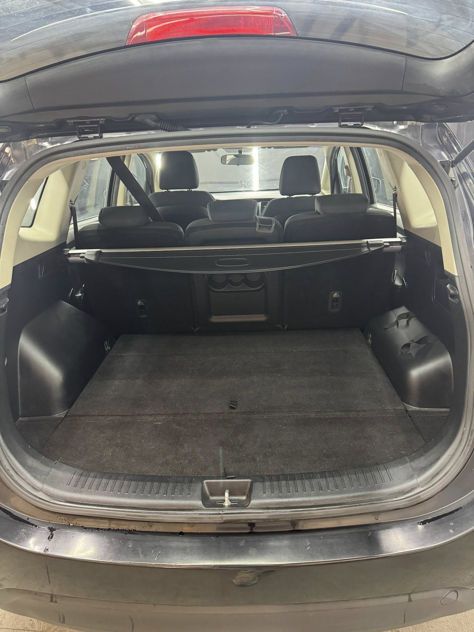 
KIACarens 1.7 CRDi 115 CV Cool2015 full									