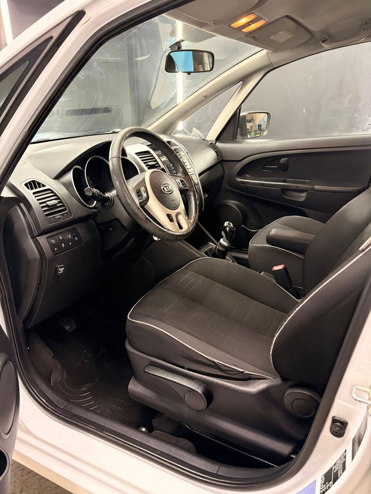 
KIAVenga 1.4 CVVT EX ISG full									