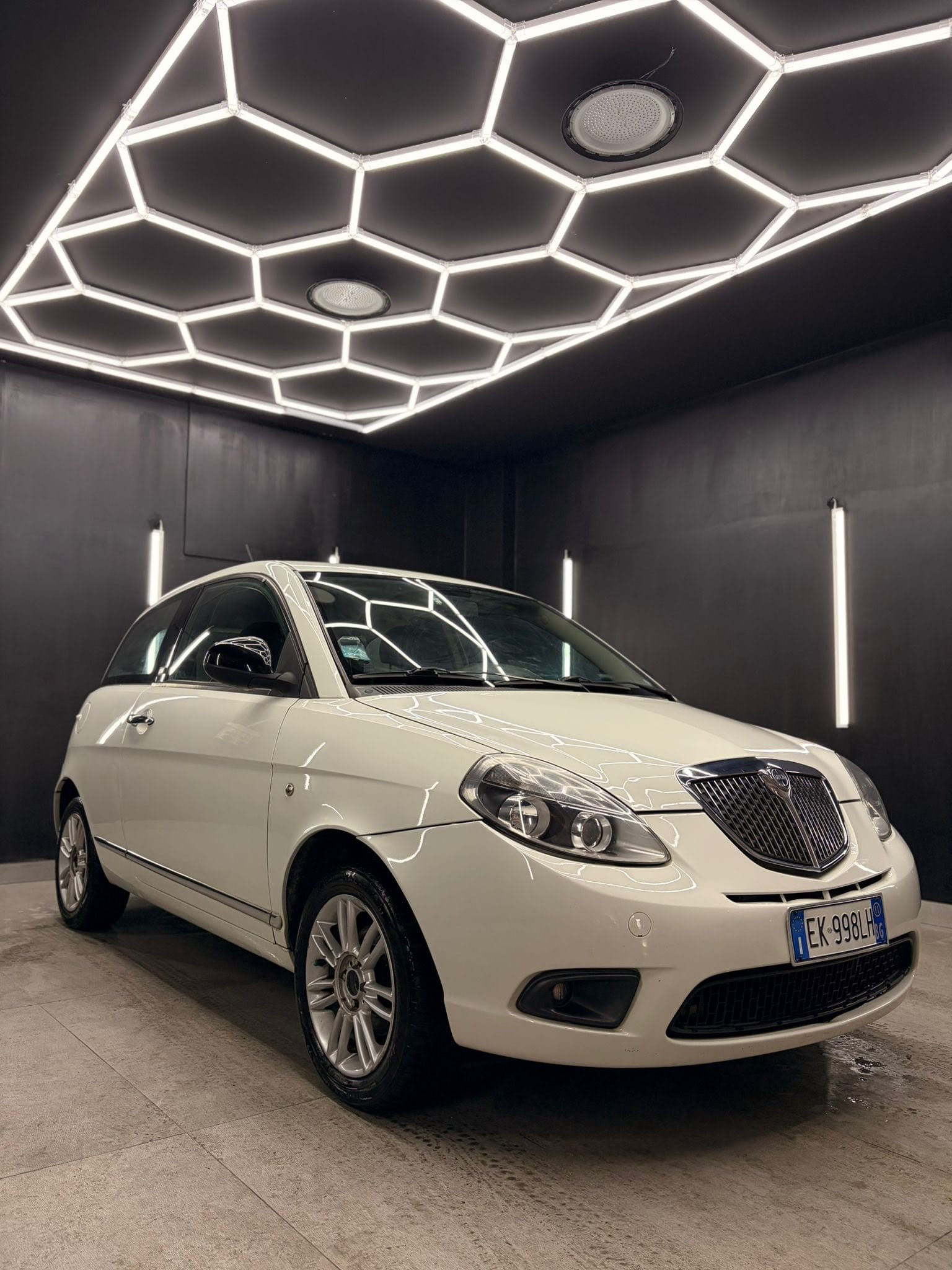 
LANCIAYpsilon 1.2 69 CV Diva2011 full									