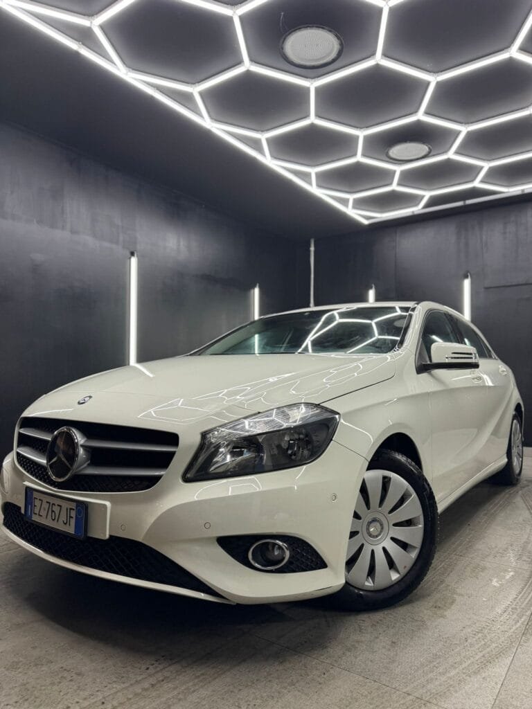 MERCEDESCLASSE A 200 CDI Dark Night Edition2015