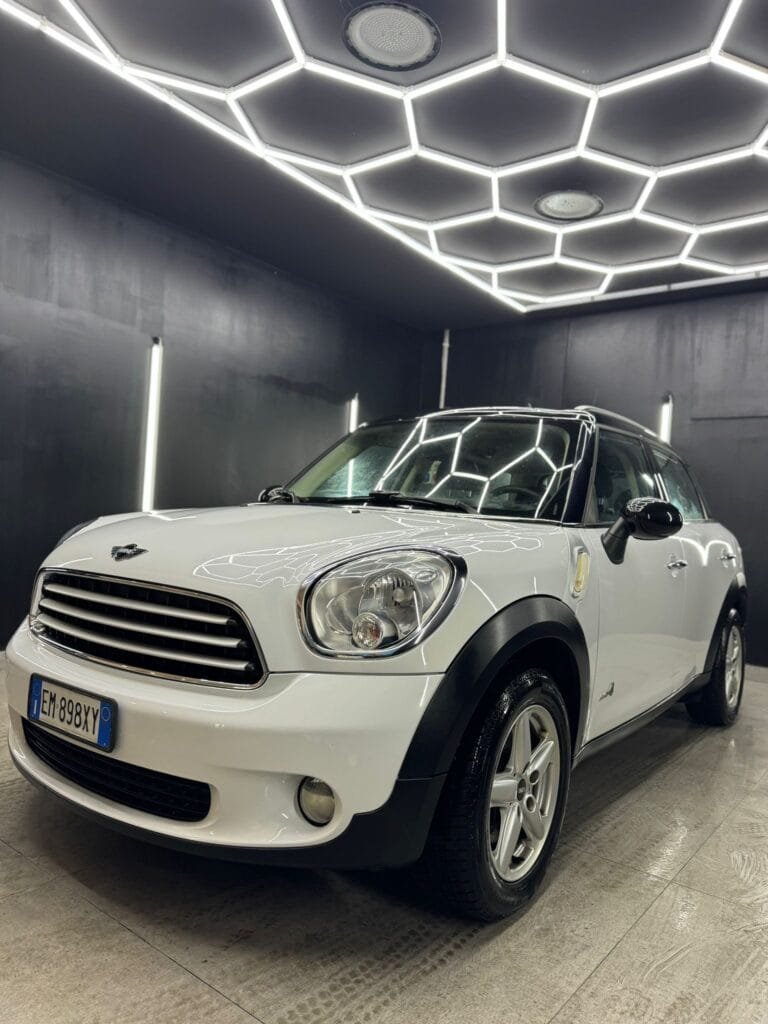 MINI1.6 Cooper D Countryman ALL42012