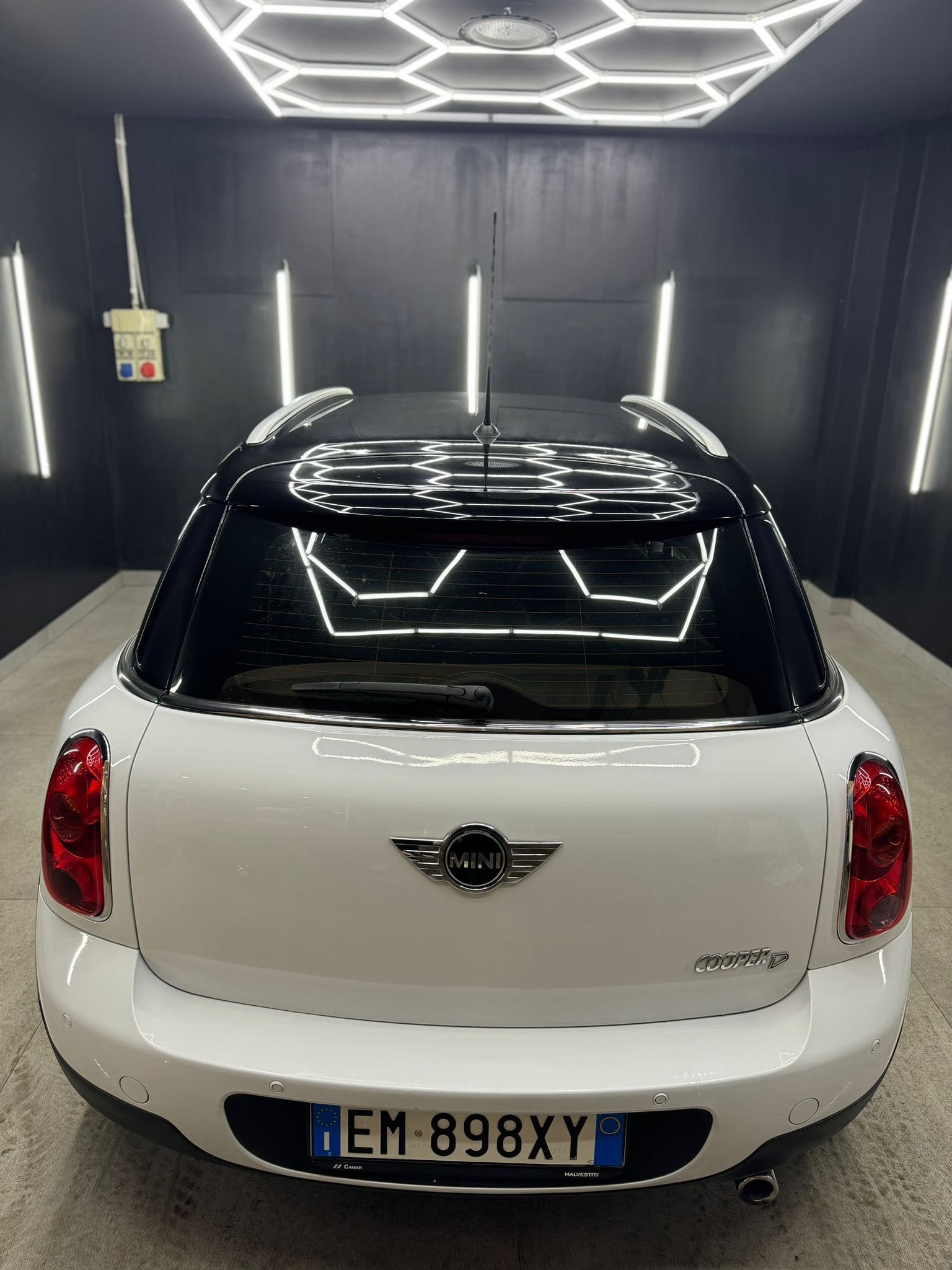 
MINI1.6 Cooper D Countryman ALL42012 full									