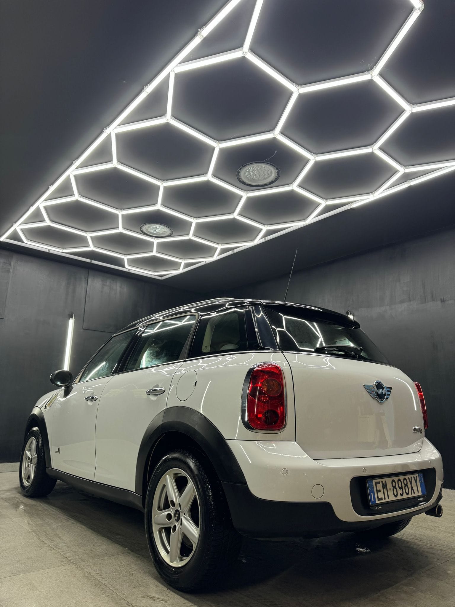 
MINI1.6 Cooper D Countryman ALL42012 full									