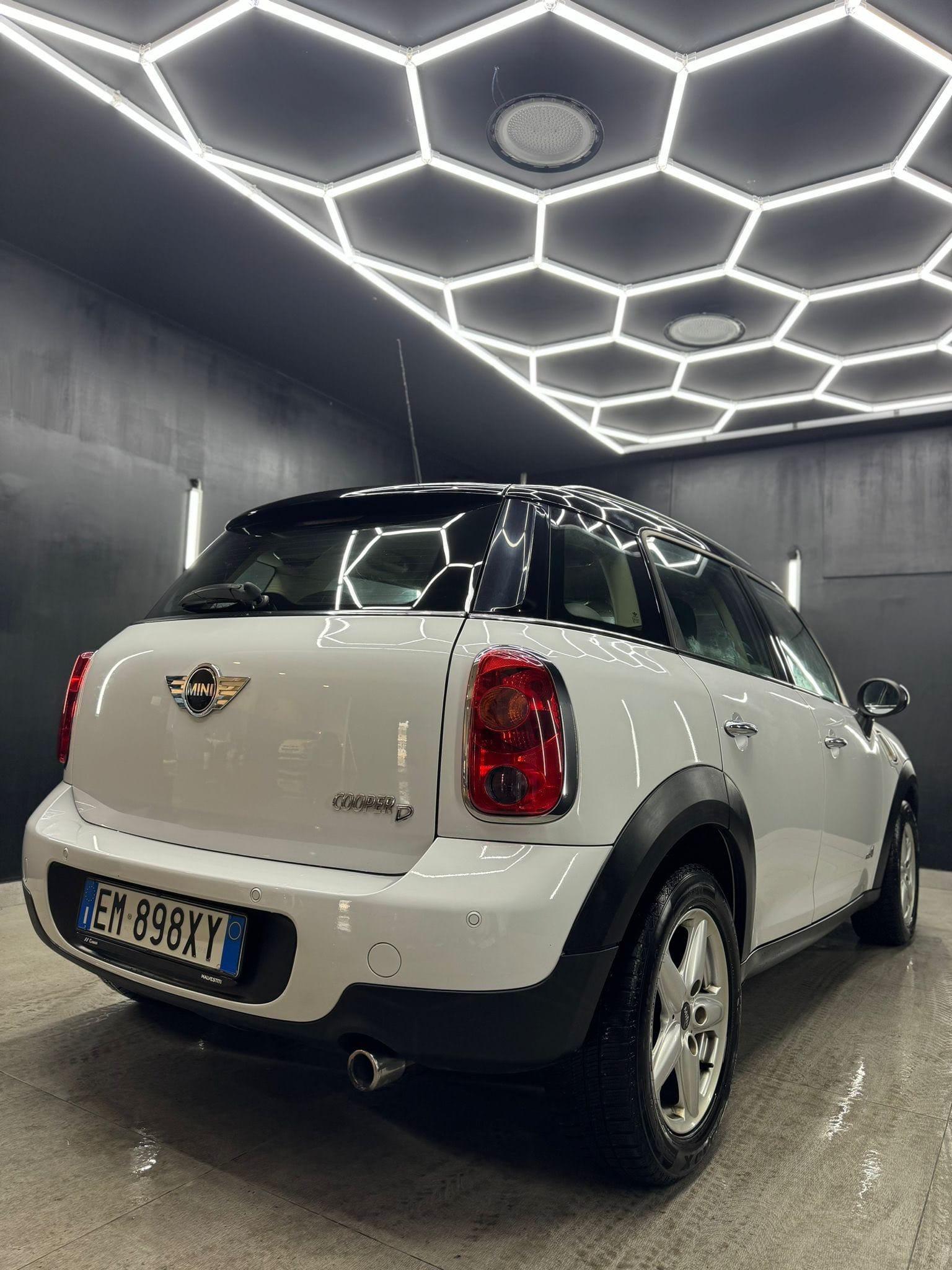 
MINI1.6 Cooper D Countryman ALL42012 full									