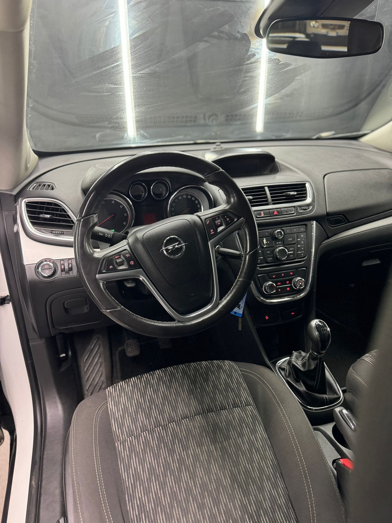 
OPELMOKKA 1.7 CDTI Ecotec 130CV 4×2 Cosmo2014 full									