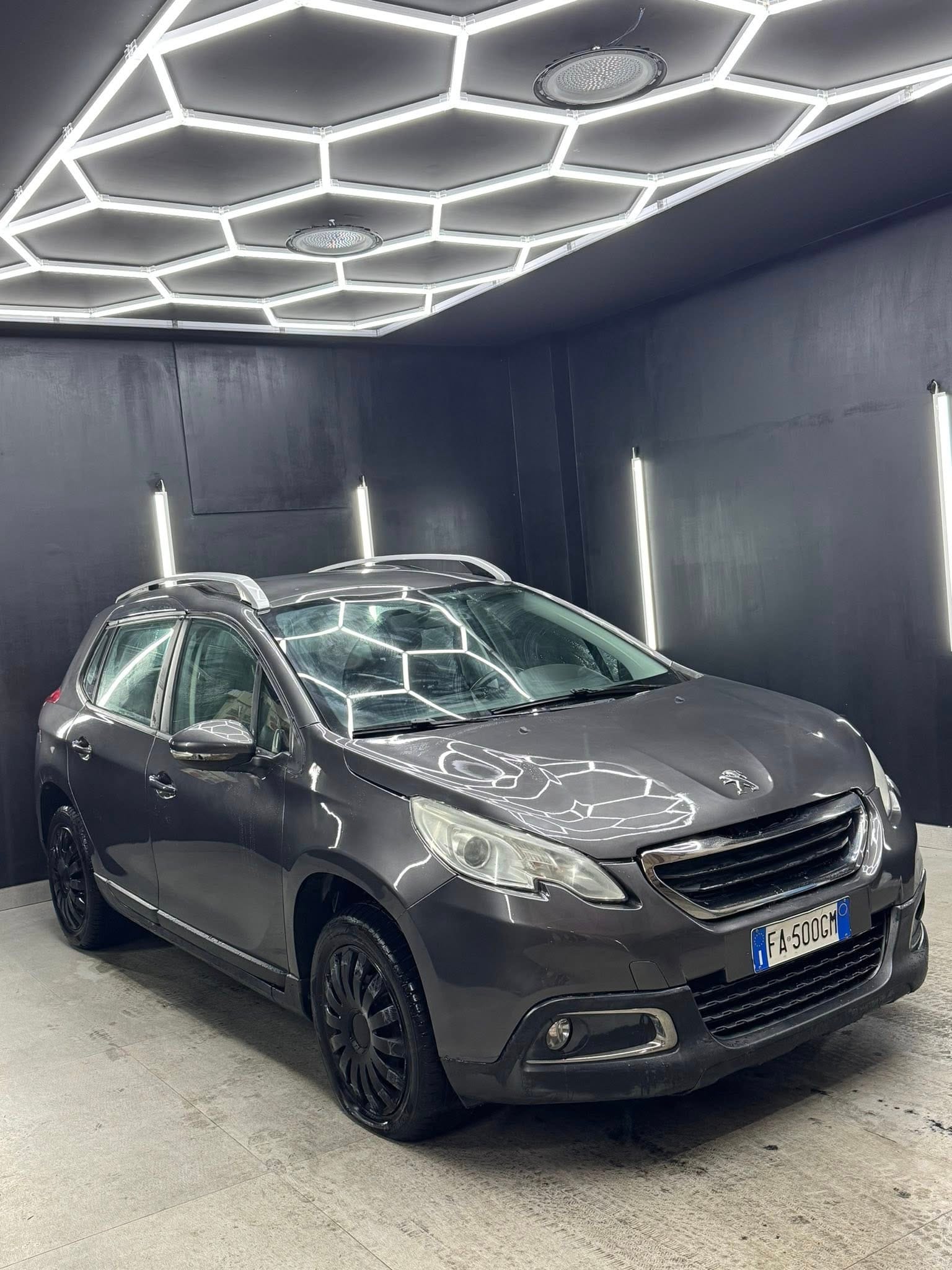 
PEUGEOT2008 1.6 e-HDi 92 CV S&S ETG6 Allure2015 full									