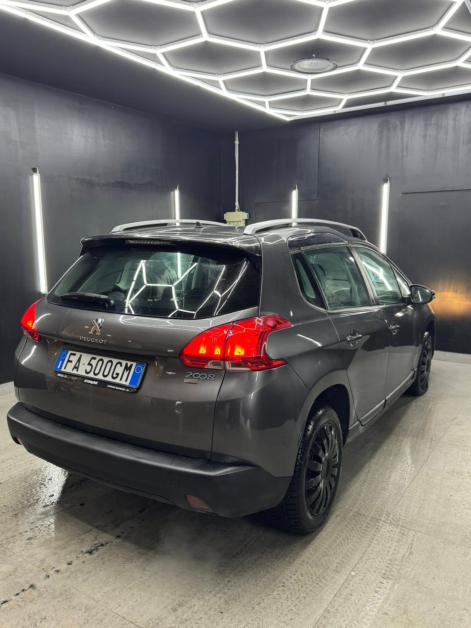 
PEUGEOT2008 1.6 e-HDi 92 CV S&S ETG6 Allure2015 full									