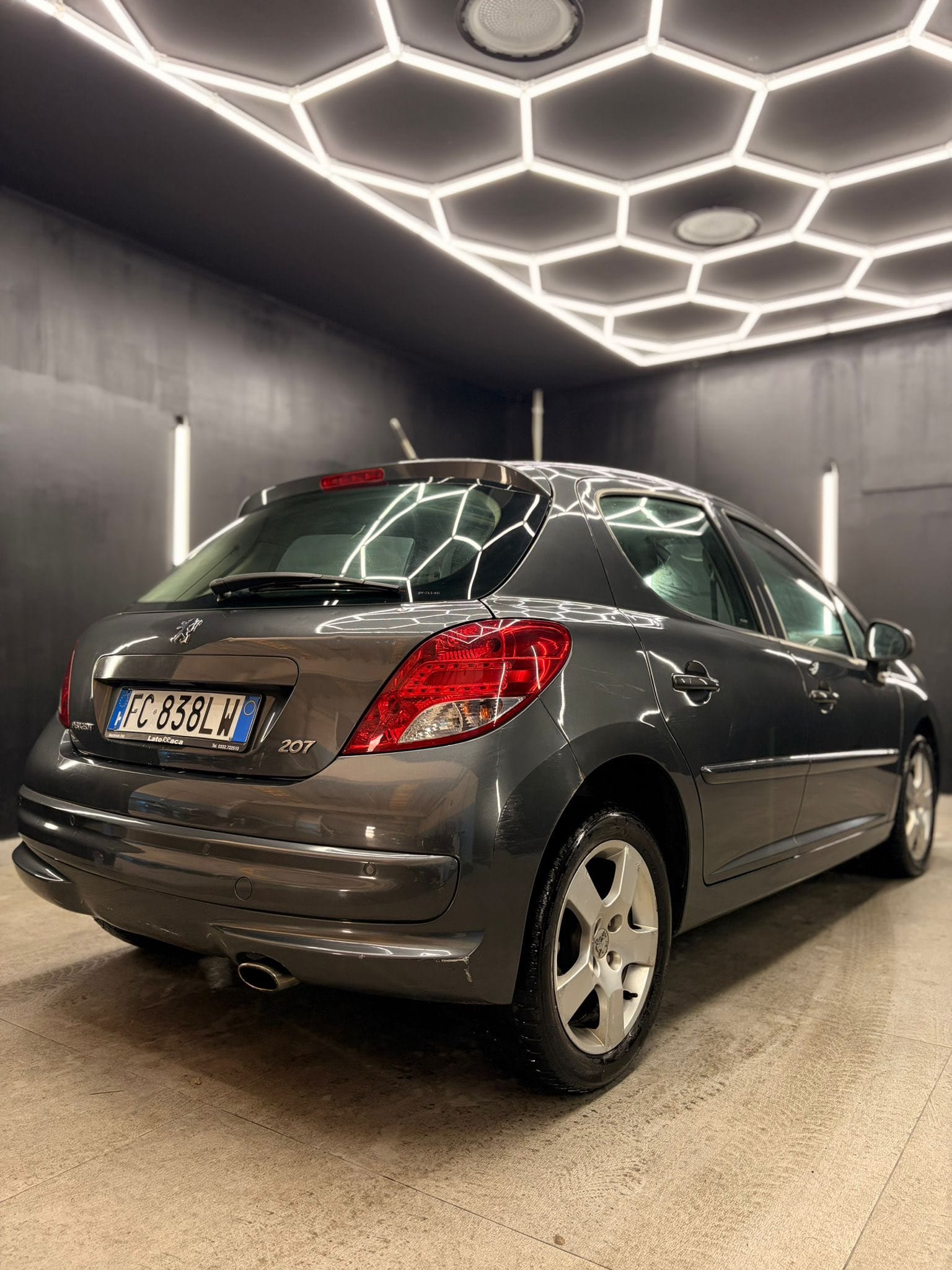 
PEUGEOT207 1.6 VTi 120CV 5p. XS2011 full									
