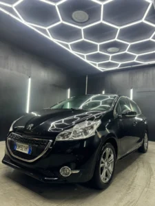 PEUGEOT208 1.2 VTi 5p. Access2012