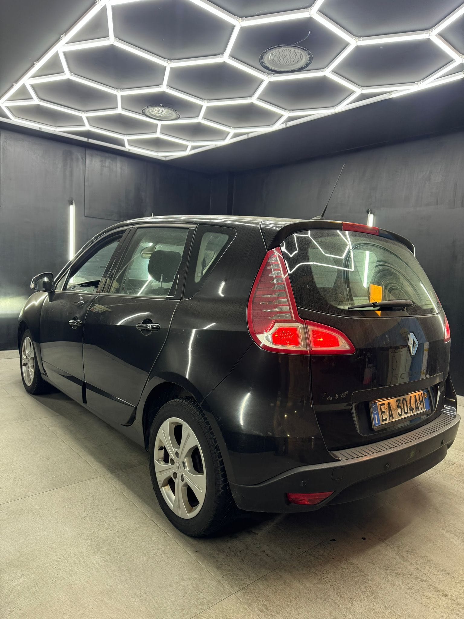 
RENAULTScenic X-Mod 1.5 dCi 110CV Luxe2009 full									