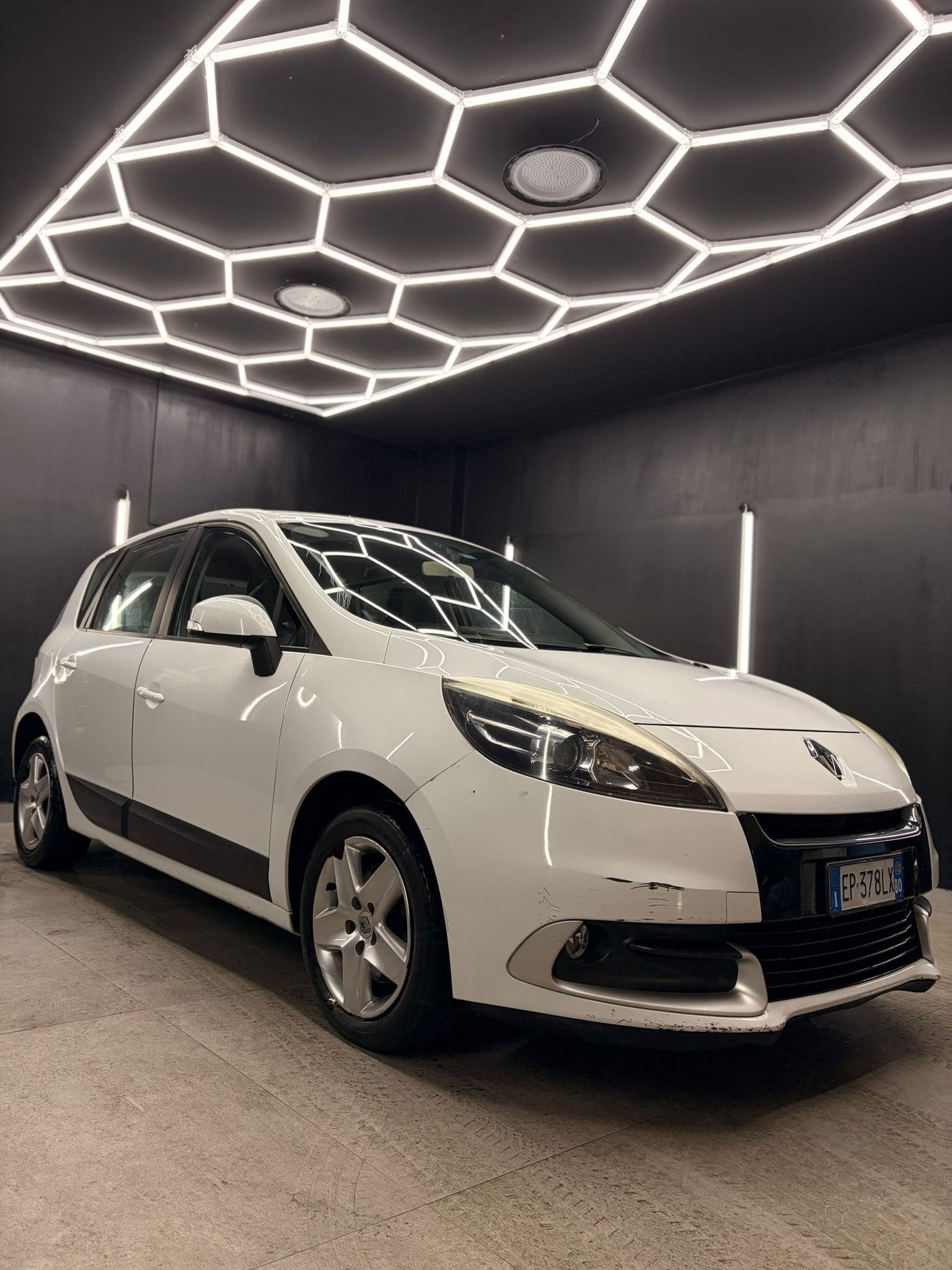 
RENAULTScenic XMod 1.6 GPL Wave2012 full									