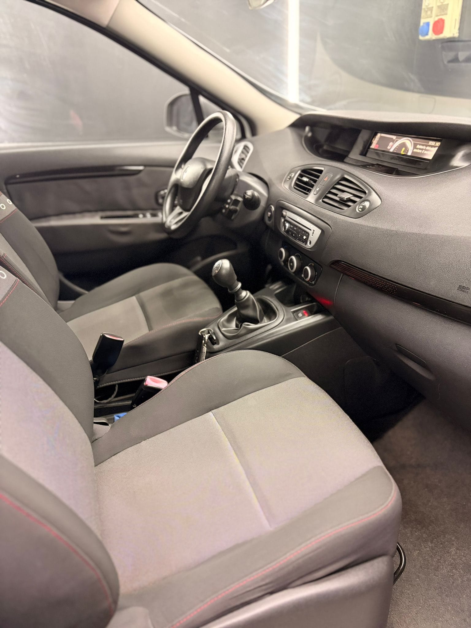 
RENAULTScenic XMod 1.6 GPL Wave2012 full									