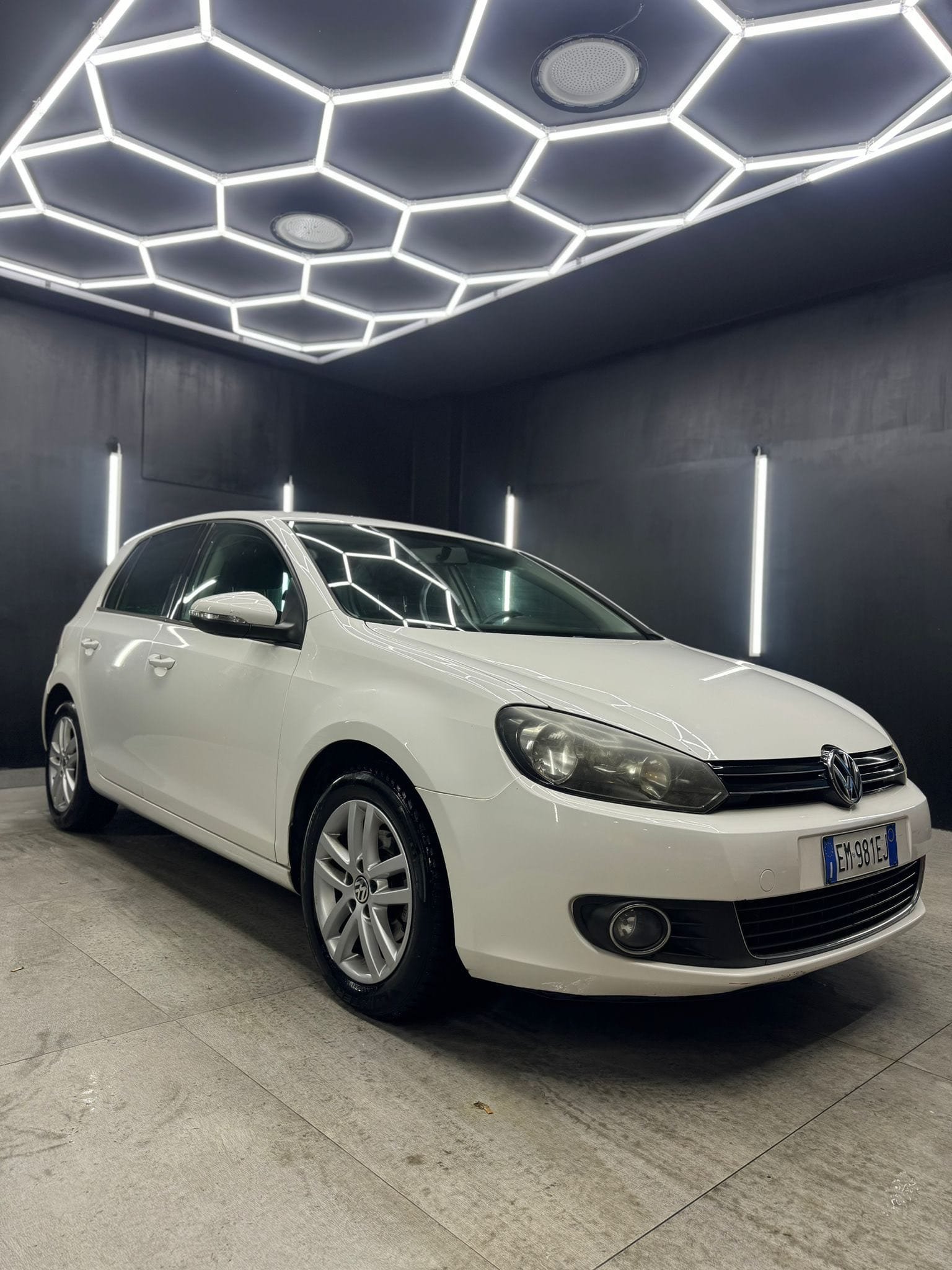 
VOLKSWAGENGolf 1.6 TDI 3p. Highline Business2012 full									