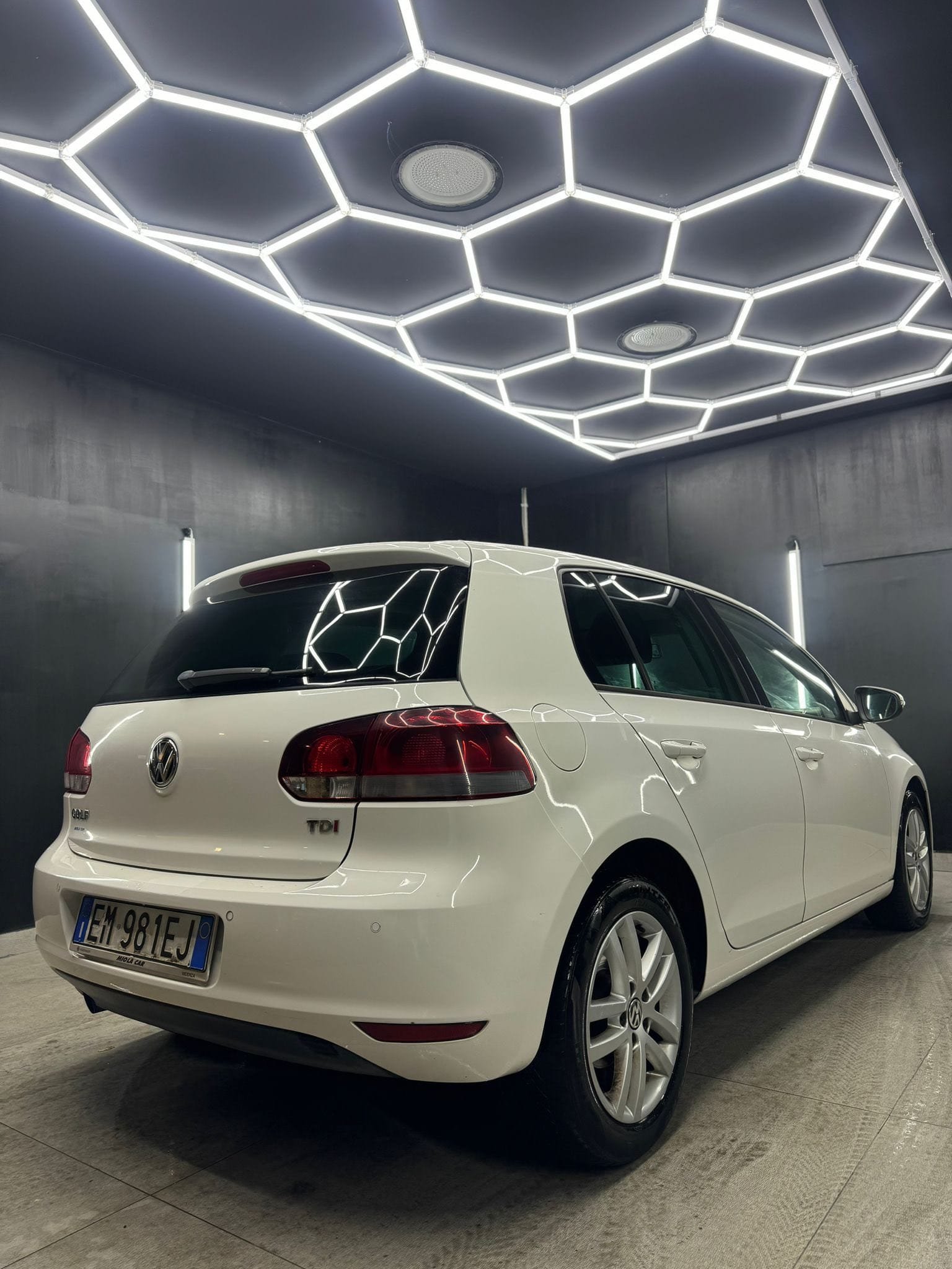 
VOLKSWAGENGolf 1.6 TDI 3p. Highline Business2012 full									