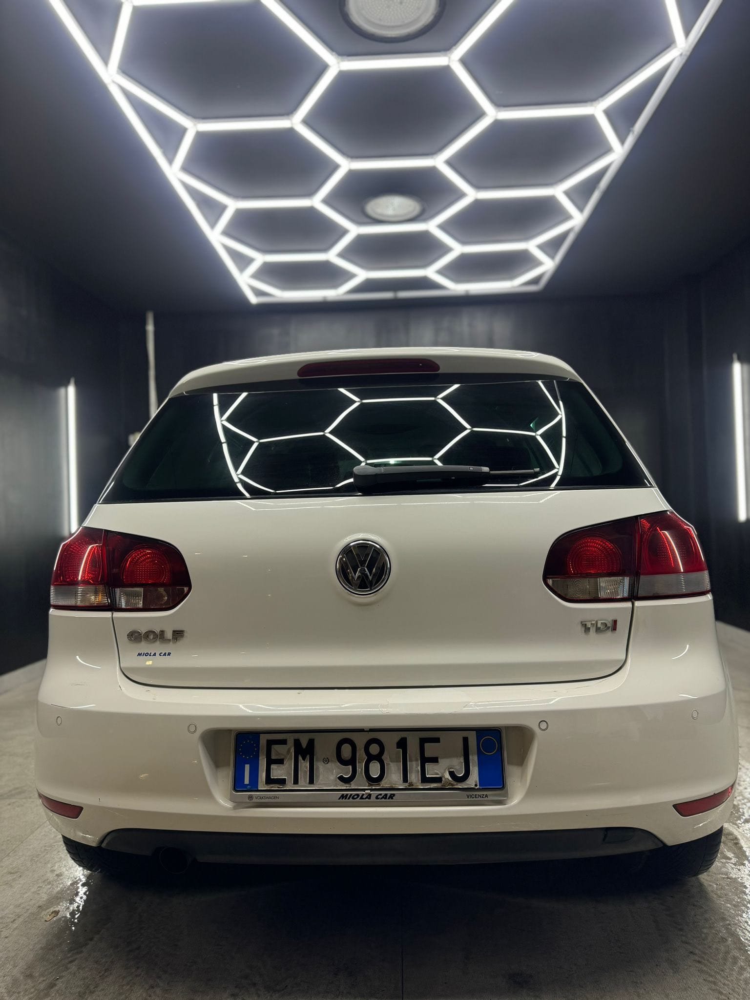 
VOLKSWAGENGolf 1.6 TDI 3p. Highline Business2012 full									