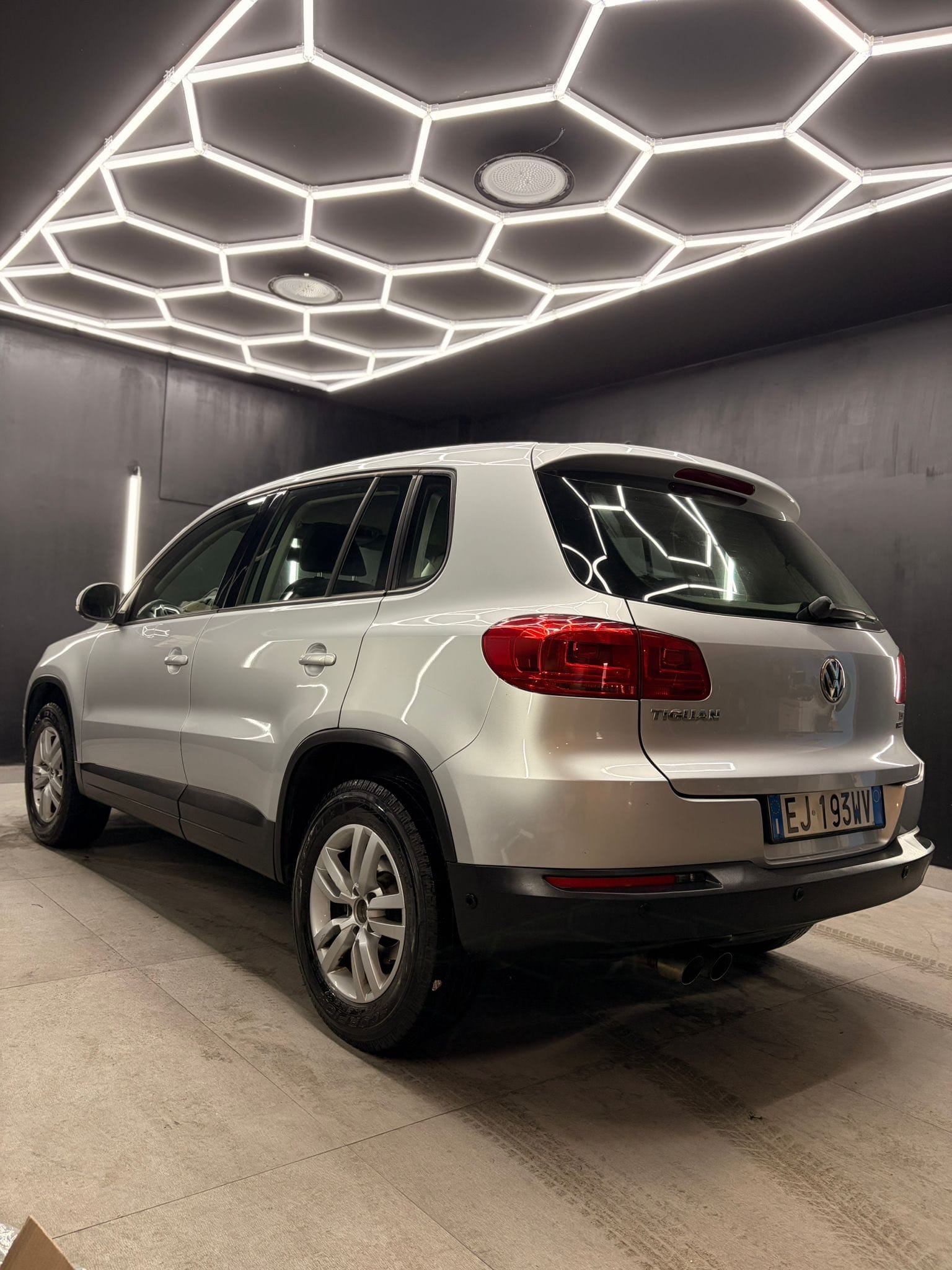 
VOLKSWAGENTiguan 1.4 TSI 122 CV Trend & Fun2011 full									