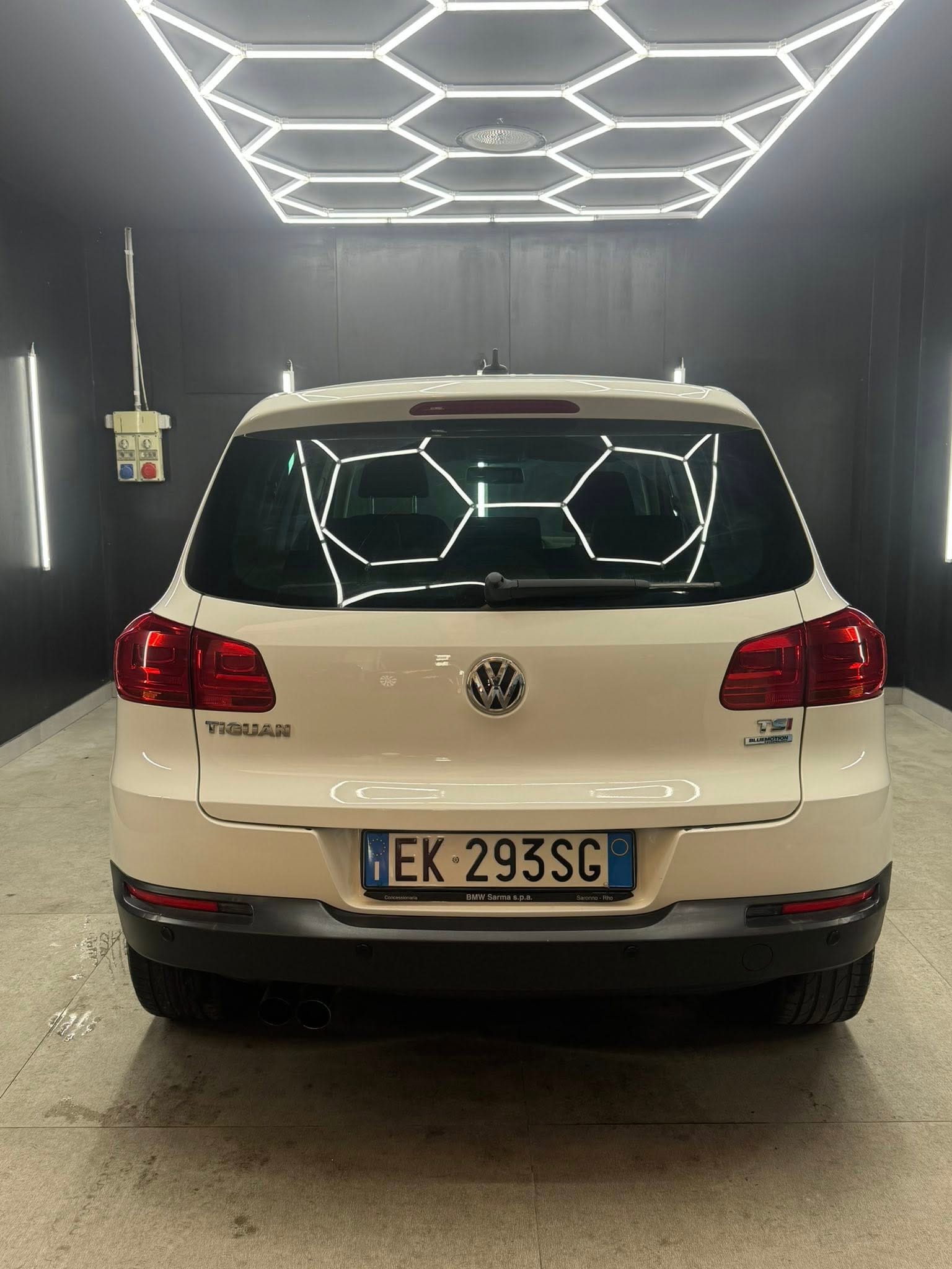 
VOLKSWAGENTiguan 1.4 TSI 122 CV Trend & Fun BlueMotion2011 full									