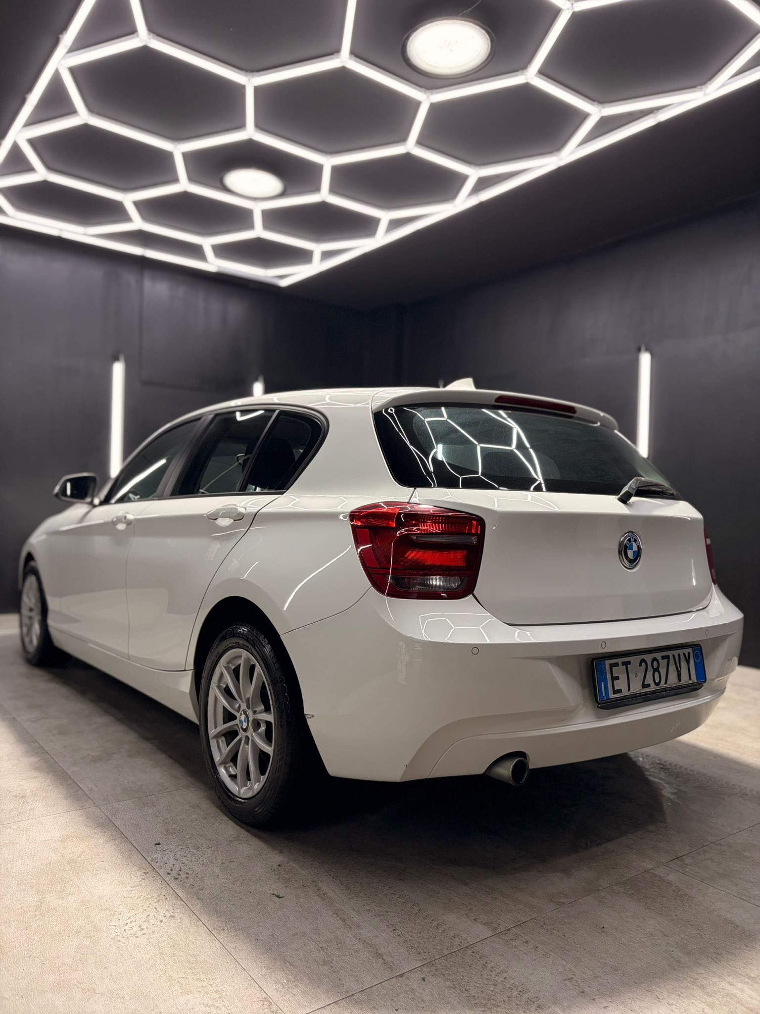 
BMWSerie 1 116d 5P Urban2014 full									