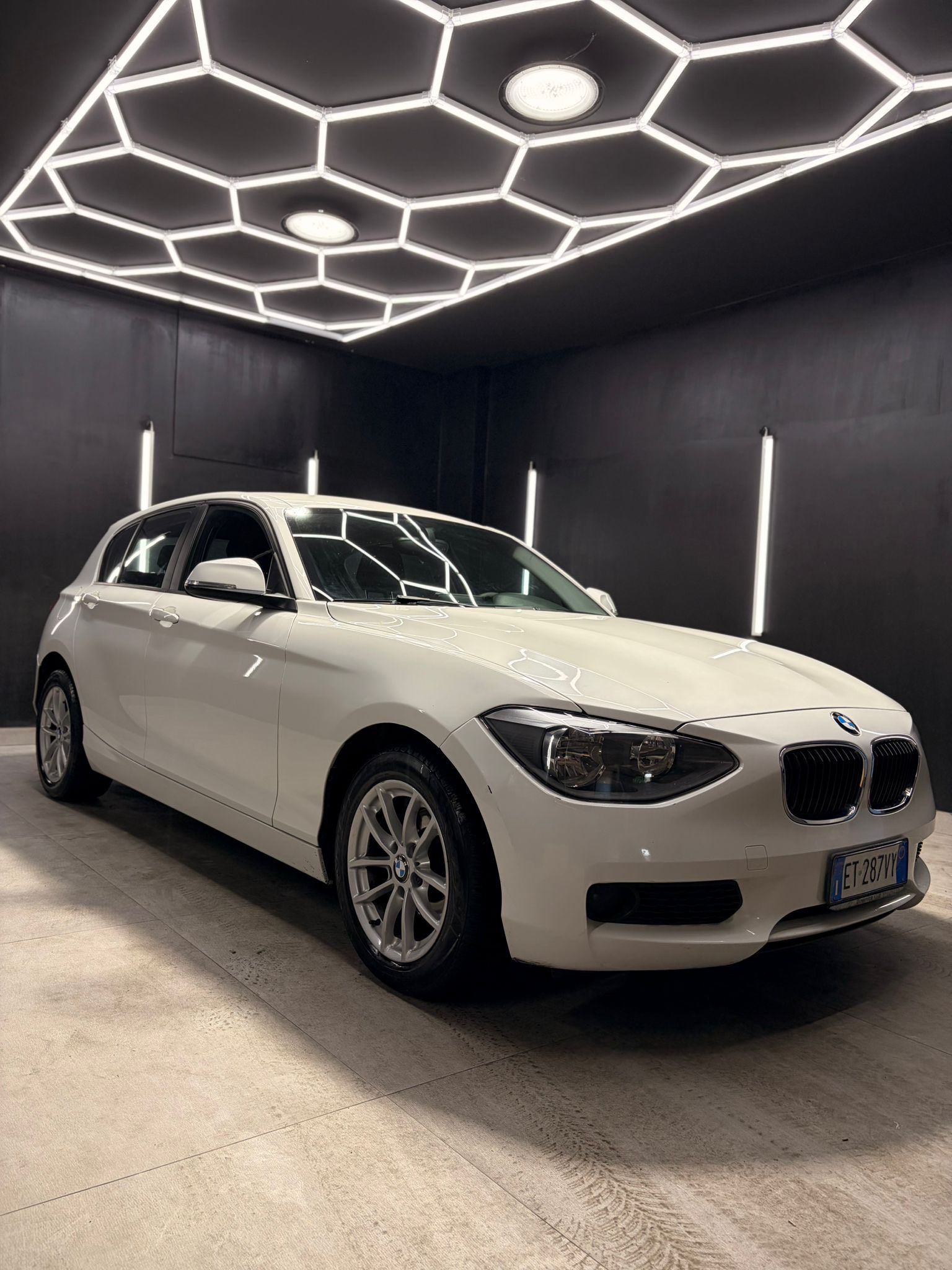 
BMWSerie 1 116d 5P Urban2014 full									