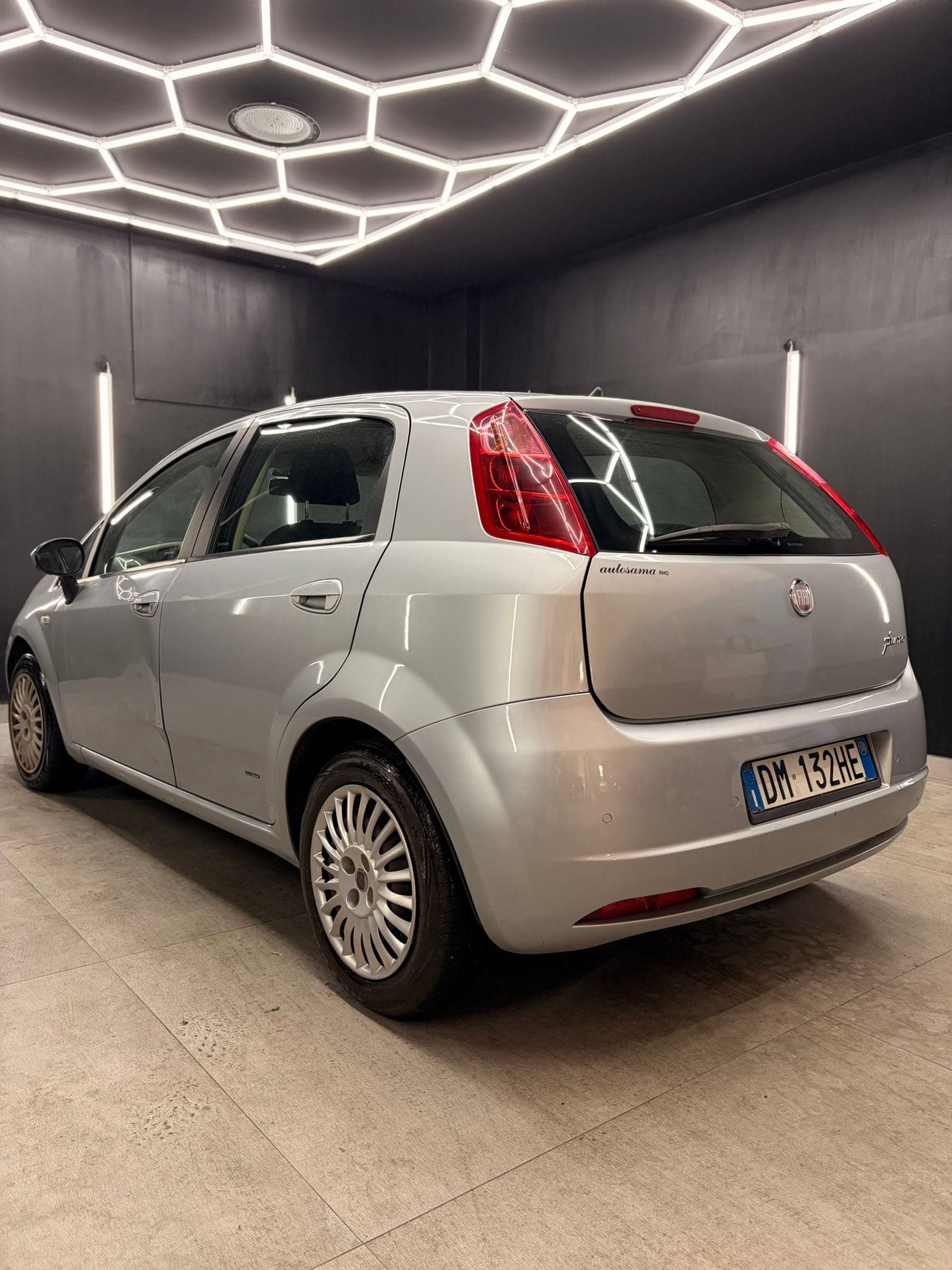 
FIATGrande Punto 1.2 5p Fun2008 full									