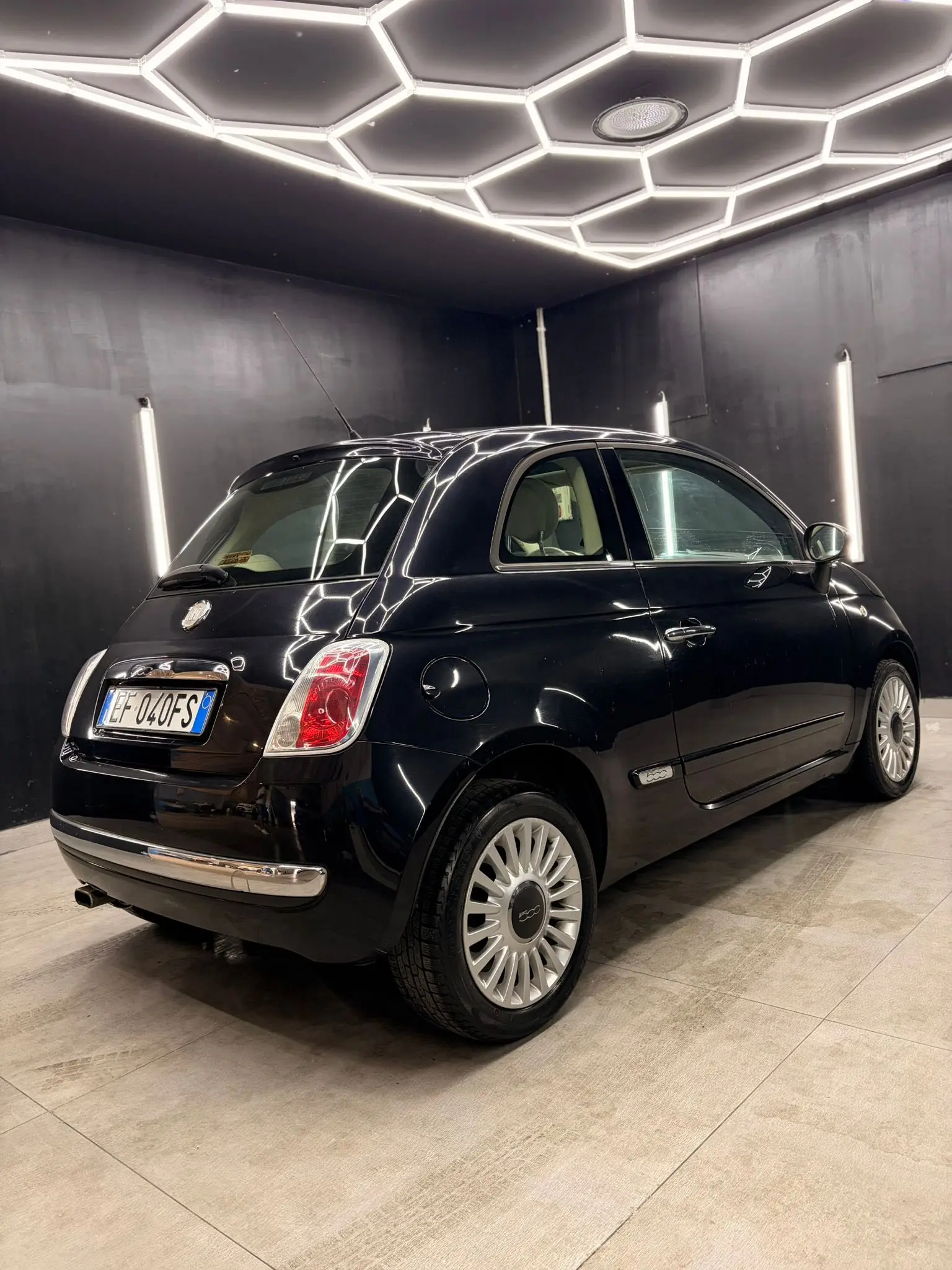 
FIAT500 1.2 Lounge 69cv2010 full									