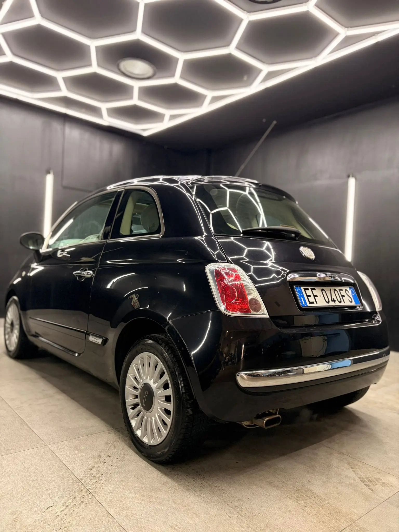 
FIAT500 1.2 Lounge 69cv2010 full									