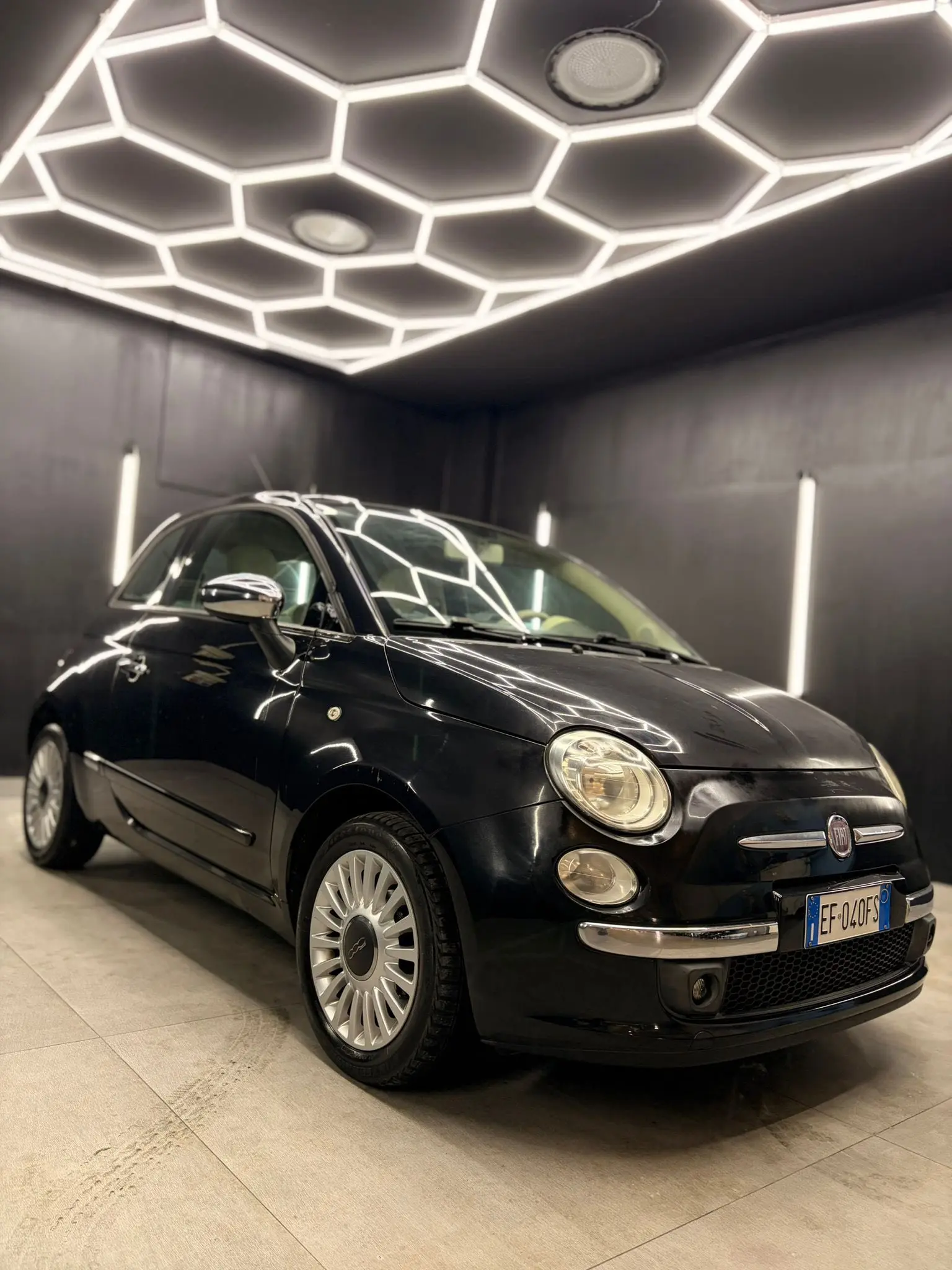 
FIAT500 1.2 Lounge 69cv2010 full									
