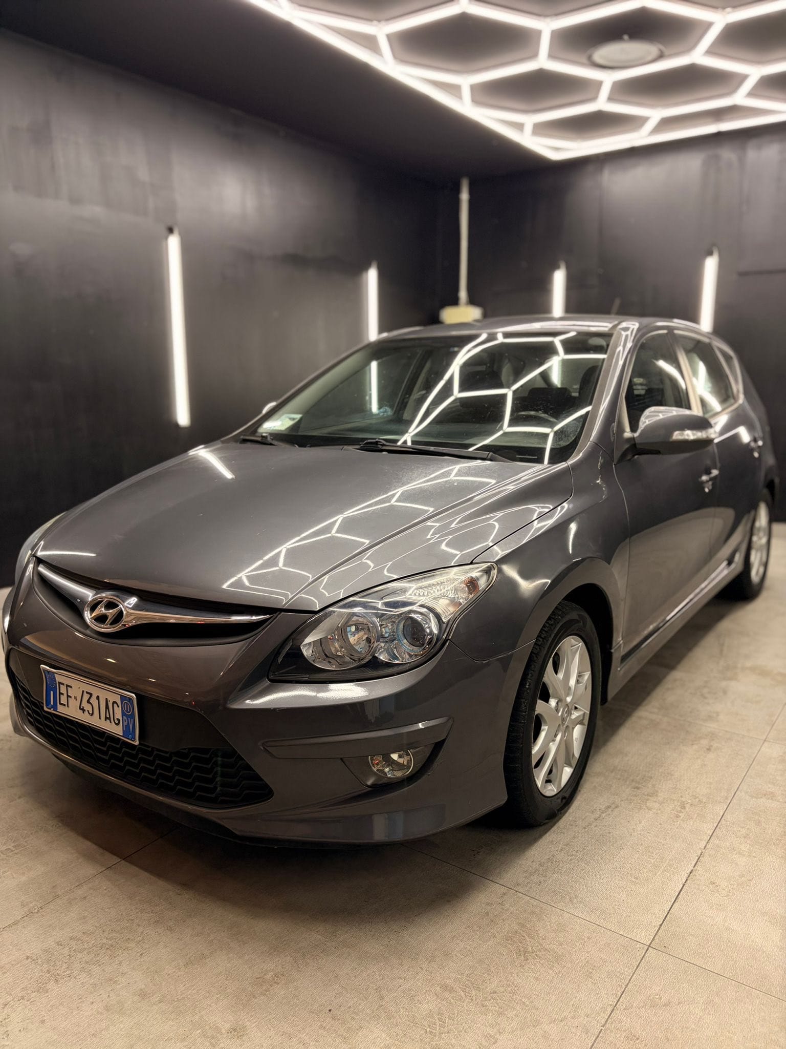 HYUNDAIi30 1.6 crdi Comfort2011
