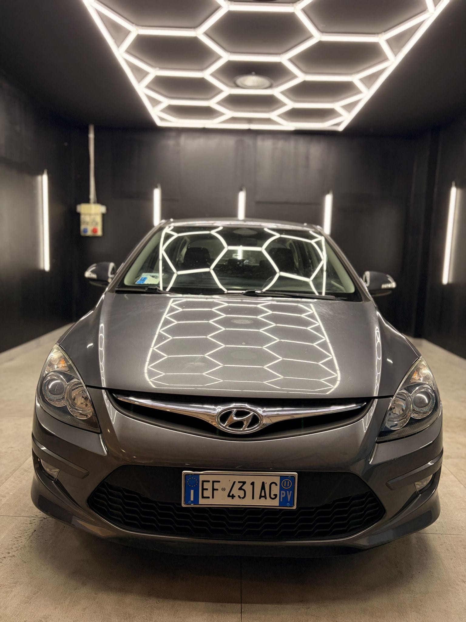 
HYUNDAIi30 1.6 crdi Comfort2011 full									