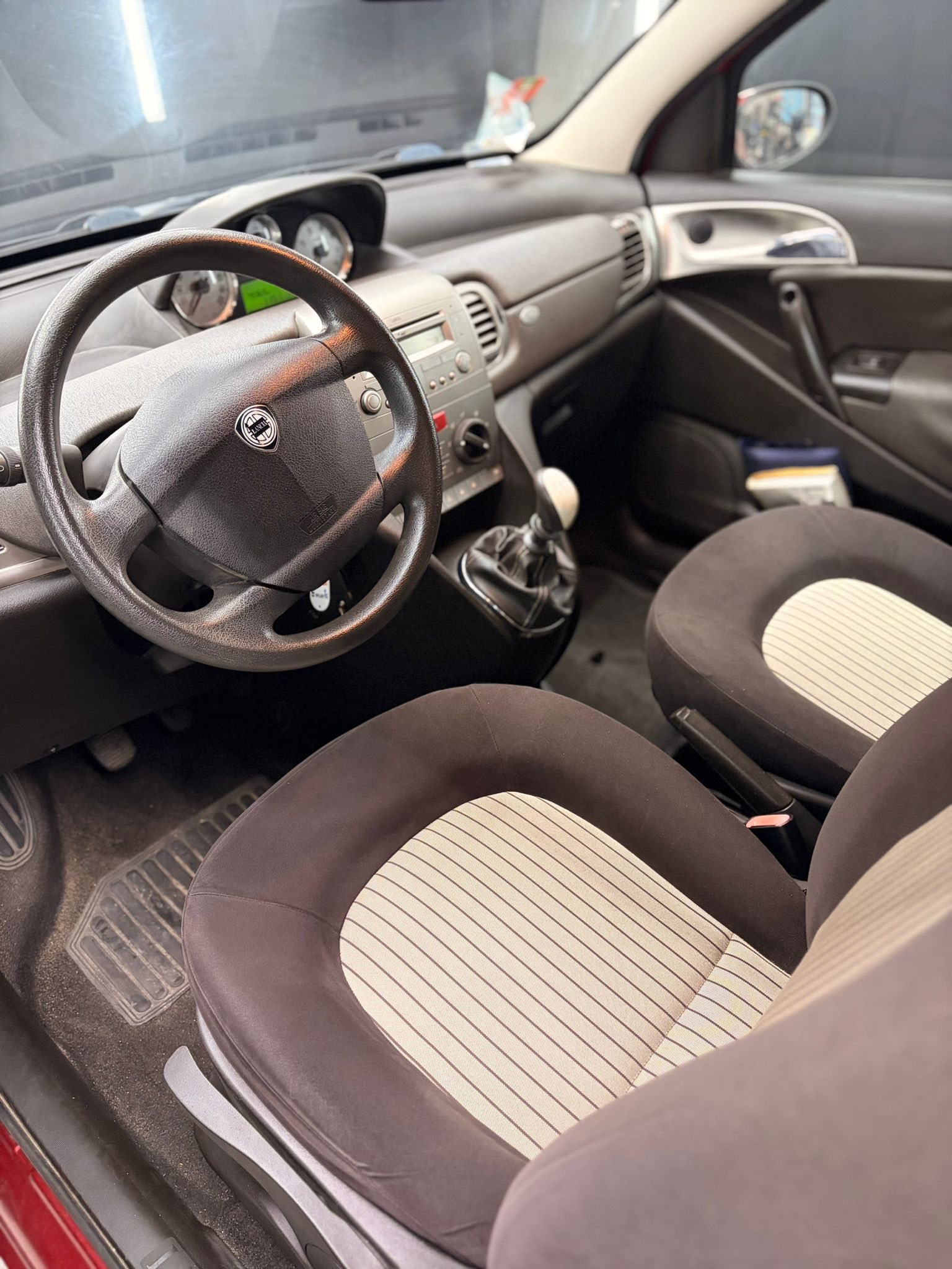 
LANCIAYpsilon 1.2 ModaMilano full									