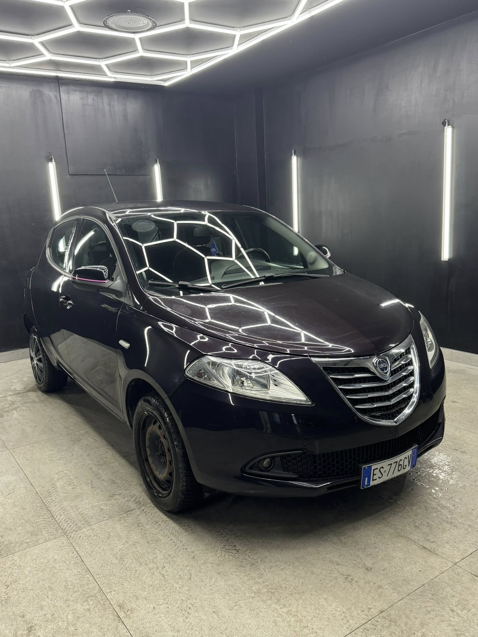 
LANCIAYpsilon 0.9 TwinAir Metano Ecochic Elefantino2011 full									