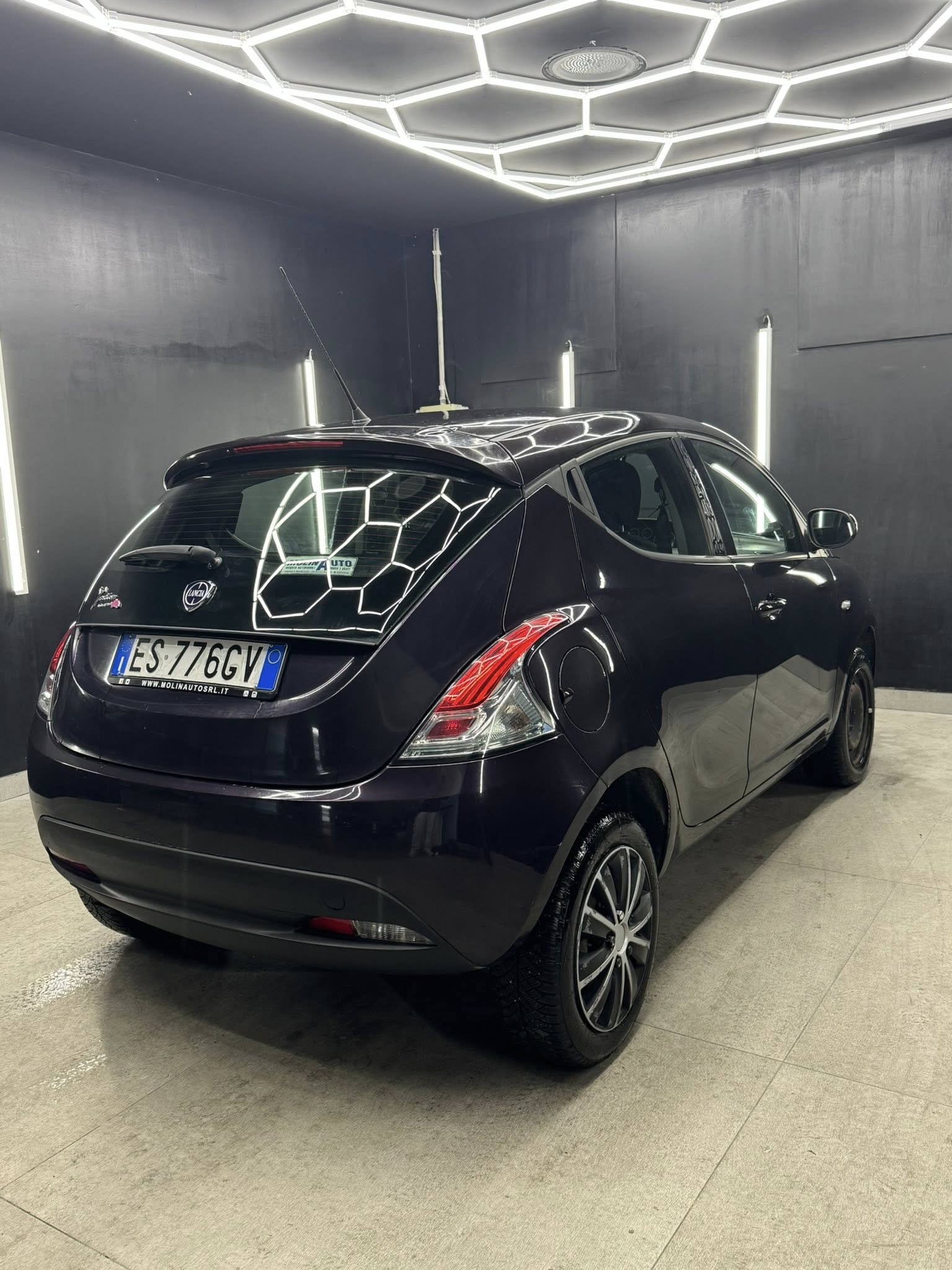 
LANCIAYpsilon 0.9 TwinAir Metano Ecochic Elefantino2011 full									