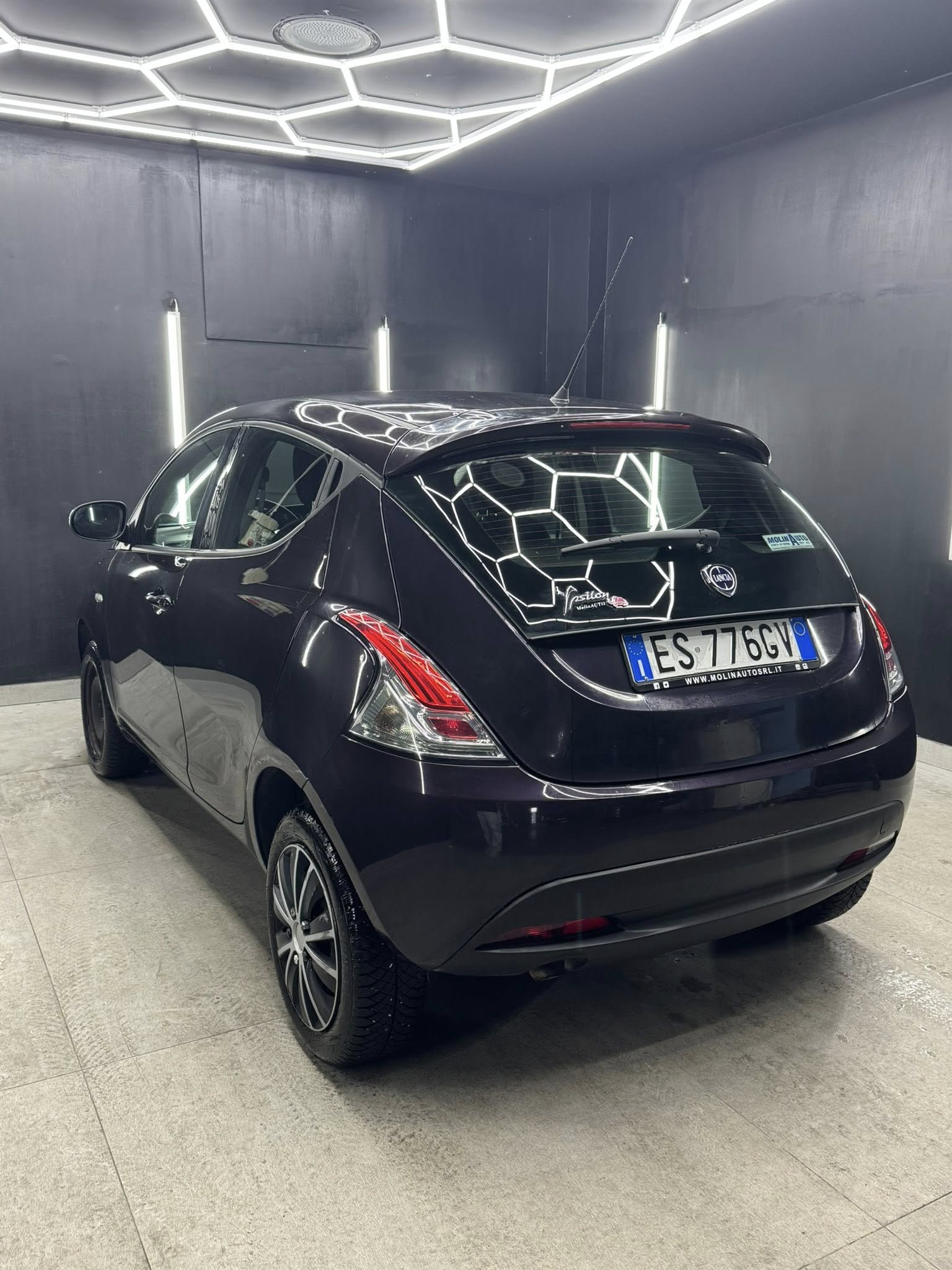 
LANCIAYpsilon 0.9 TwinAir Metano Ecochic Elefantino2011 full									